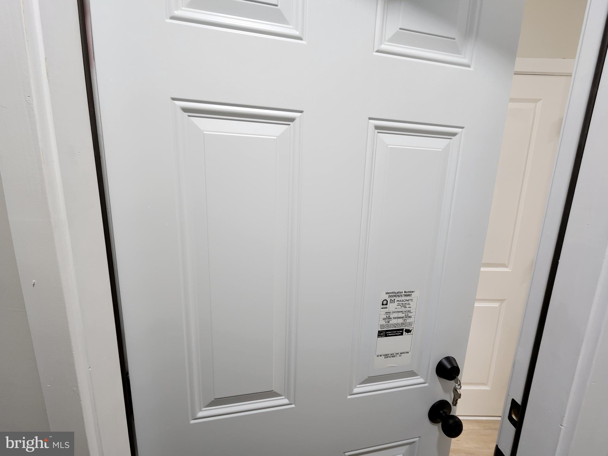 MIDDLE EAST - Commercial Sale