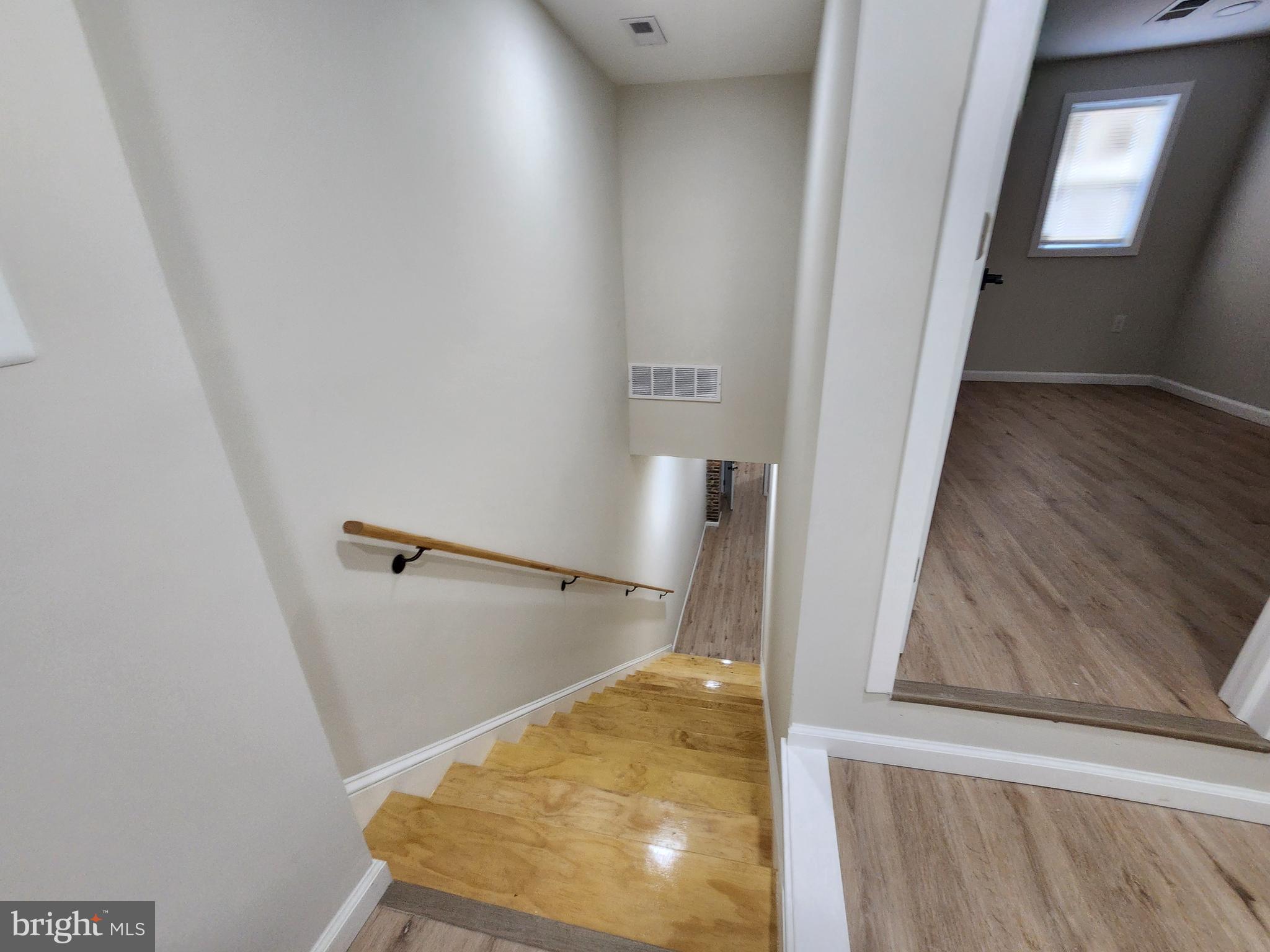 MIDDLE EAST - Commercial Sale