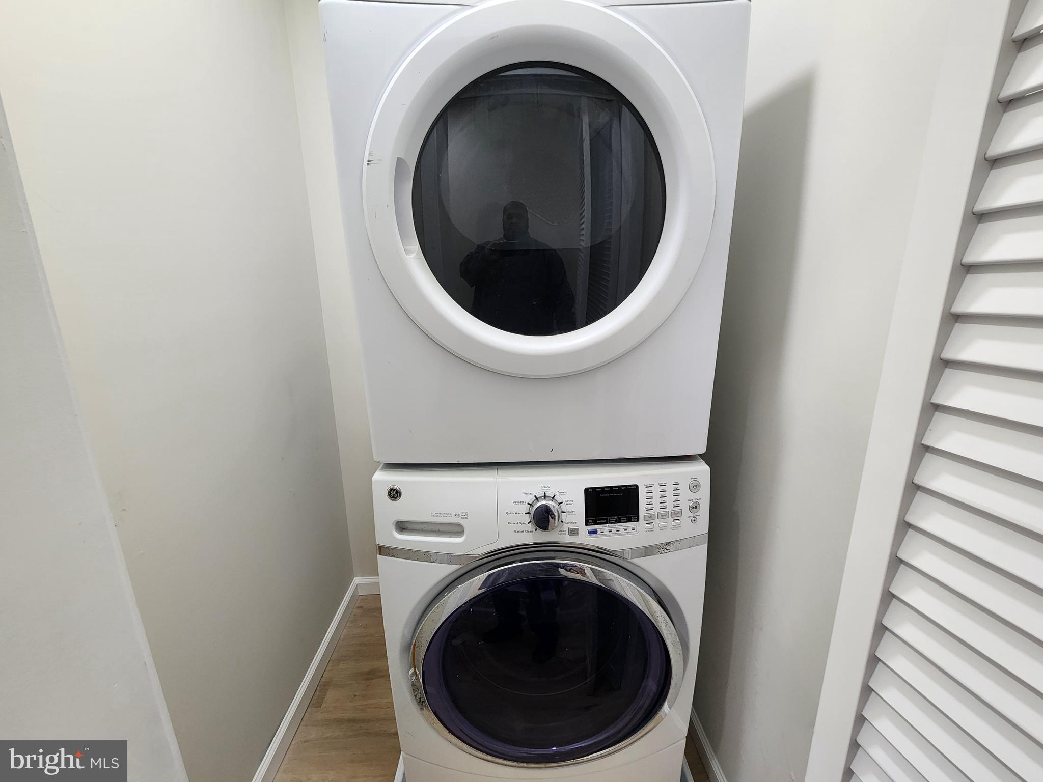 MIDDLE EAST - Commercial Sale