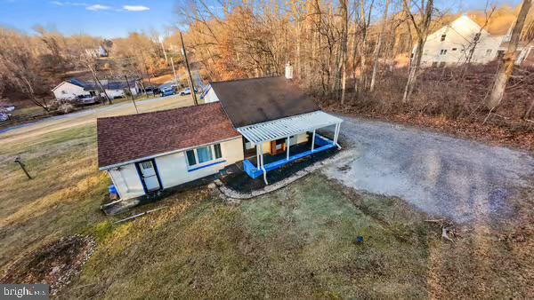 Welcome to 198 Glenrose Rd located in Picturesque East Fallowfield Township and just minutes away from Triple Fresh Market. This 2 Bedroom, 1 Bath house is ideal for someone that does not want a lot of living space but will enjoy the 1 acre of land. There is also a full basement for storage or whatever your future ideas may bring. Schedule your showing today. It's hard to find a single house on an acre in Chester County for under $300,000.