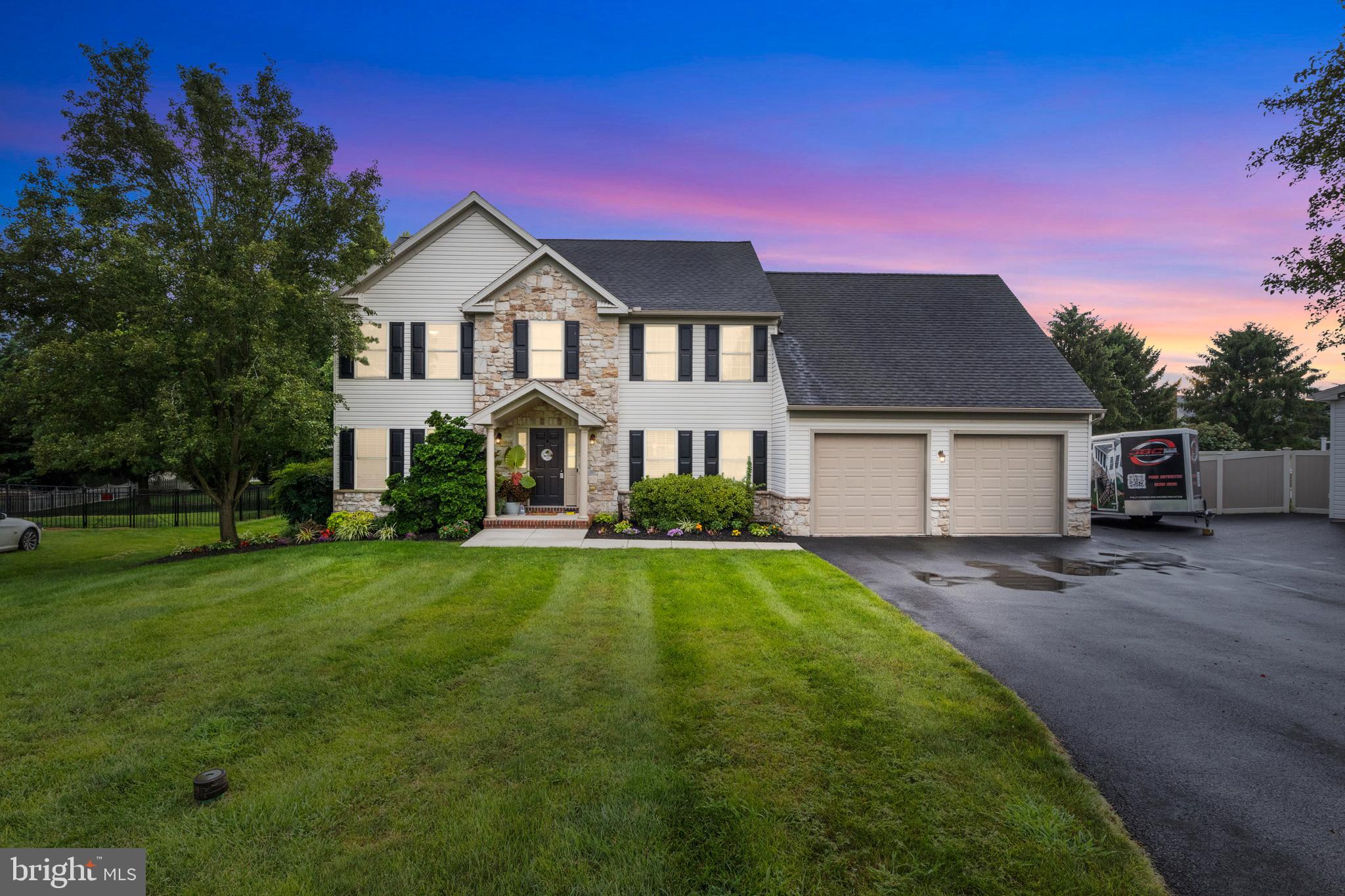 Welcome to this beautiful two-story residence nestled at the end of a peaceful cul-de-sac in an upscale neighborhood. Originally built for generous space, it’s now perfectly sized for your family’s next chapter.
Property Overview
This home offers four spacious bedrooms, two full baths, and one half-bath. Thoughtful design and high-end finishes abound on both levels, creating a warm yet refined atmosphere throughout.
Main Features
Formal living room with hardwood floors, crown molding, and chair rail
Large kitchen boasting a huge island—ideal for entertaining
Sunken family room featuring a gas fireplace and ceiling fan
French doors that open to connect or separate living spaces
Spacious mud room conveniently located off the garage
Owner’s Suite & Upper Level
Generous owner’s suite with tray ceilings and walk-in closet
Spa-style ensuite including a garden tub
Dedicated home office off the suite, tucked away for quiet productivity
Three additional sizable bedrooms with ample closet space
Full laundry room with wash sink and abundant workspace
Lower Level Living
Recently finished basement with a family room, gym area, and man-cave storage
Active radon mitigation system for safety and peace of mind
New furnace and air-conditioning units
Eco-Friendly & Efficiency
Owned solar electric system—zero cost to operate
Newly painted exterior for fresh curb appeal
Significantly reduced utility bills thanks to efficient systems
Outdoor Amenities
Newly fenced backyard offering privacy and security
Oversized detached garage—perfect for projects or extra storage
Above-ground pool for refreshing summer days
Covered front porch for relaxing mornings or evenings
Expansive yard ideal for play, gardening, or outdoor entertaining
Location & Convenience
End-of-street privacy in a well-established community
Close proximity to top schools, shopping centers, and dining
Quick access to major roads for an easy commute
Don’t miss this rare opportunity to own a meticulously maintained home that blends traditional elegance with modern, eco-friendly upgrades. Schedule your private tour today!