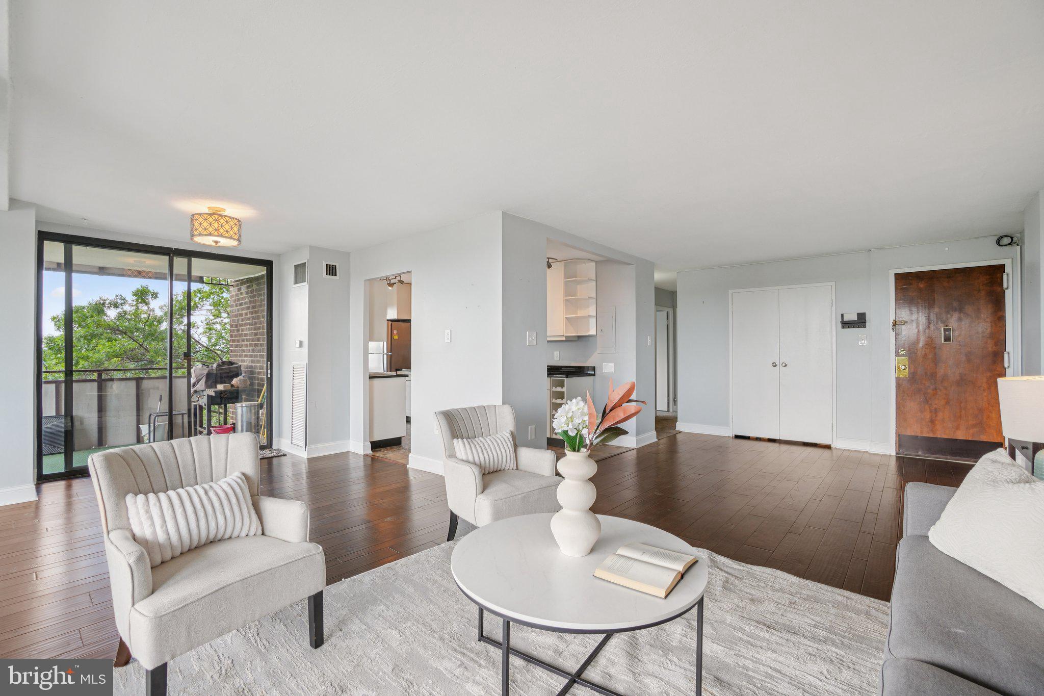 250 S REYNOLDS STREET 610