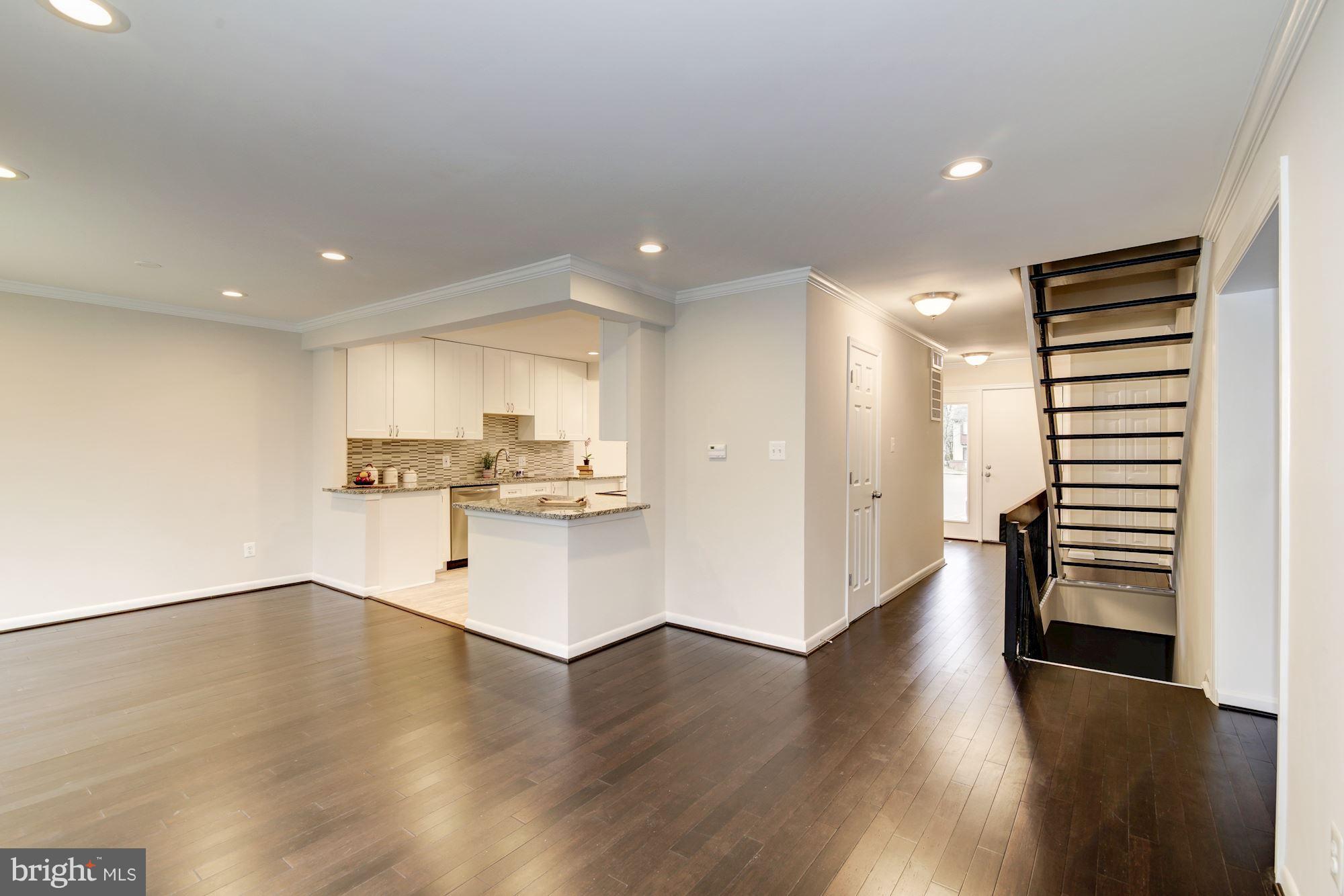 RESTON - Residential