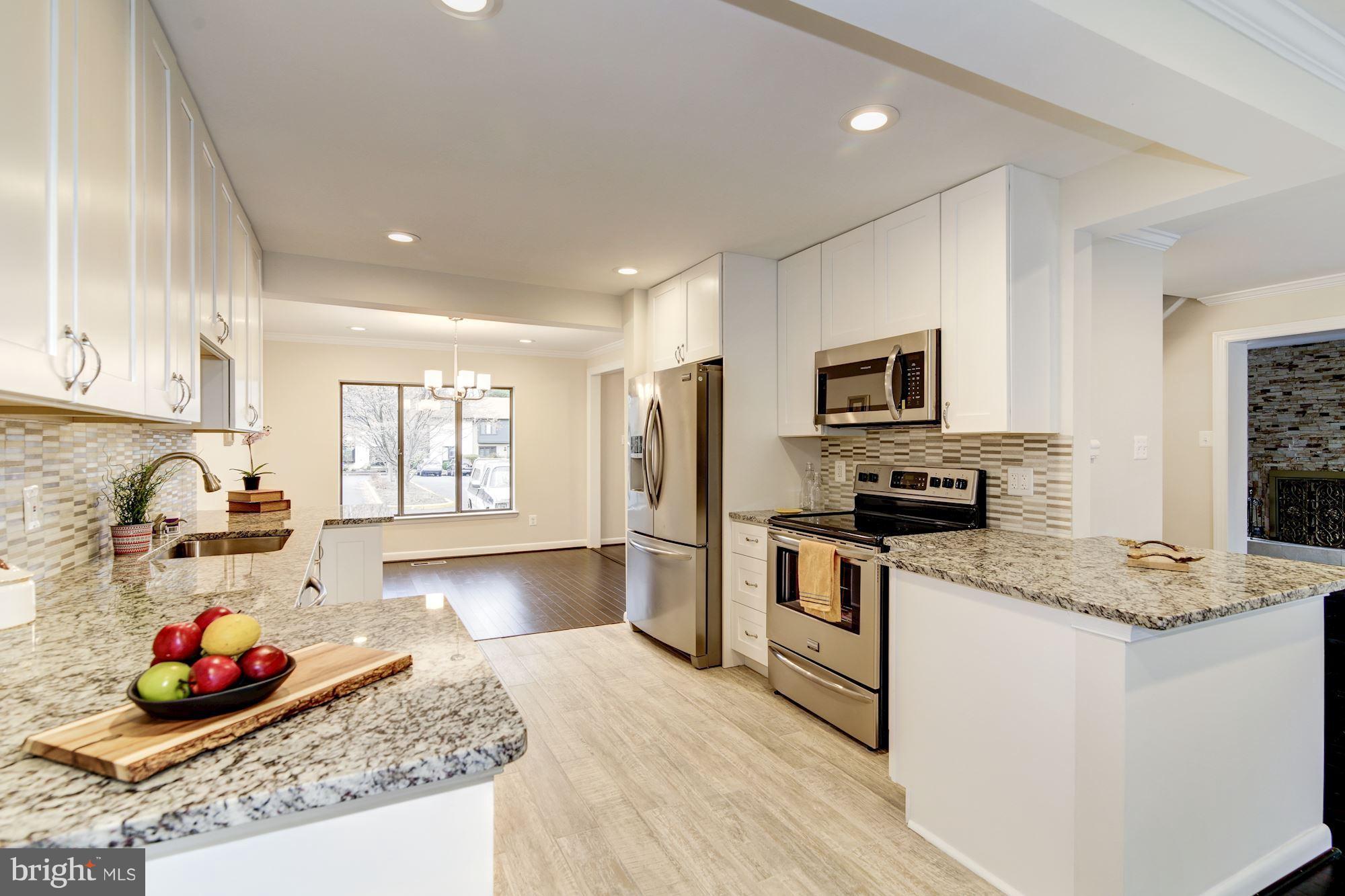 RESTON - Residential