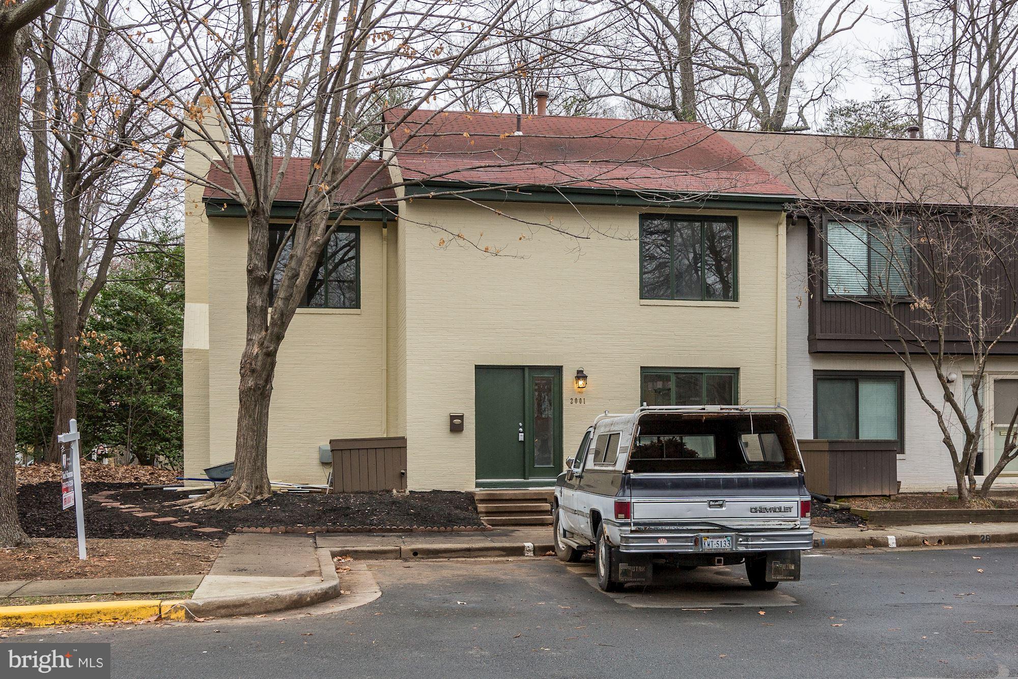 RESTON - Residential