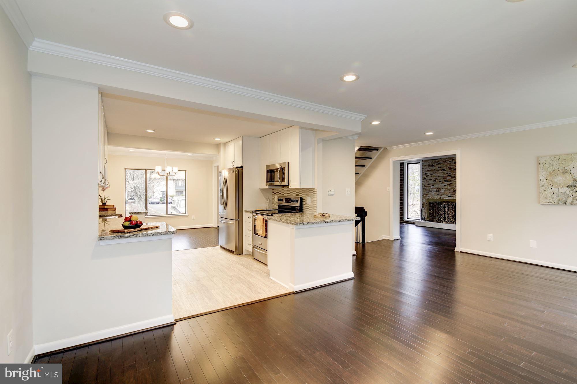 RESTON - Residential