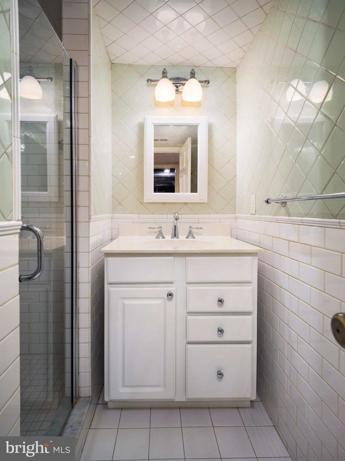 WYNNEWOOD - Residential