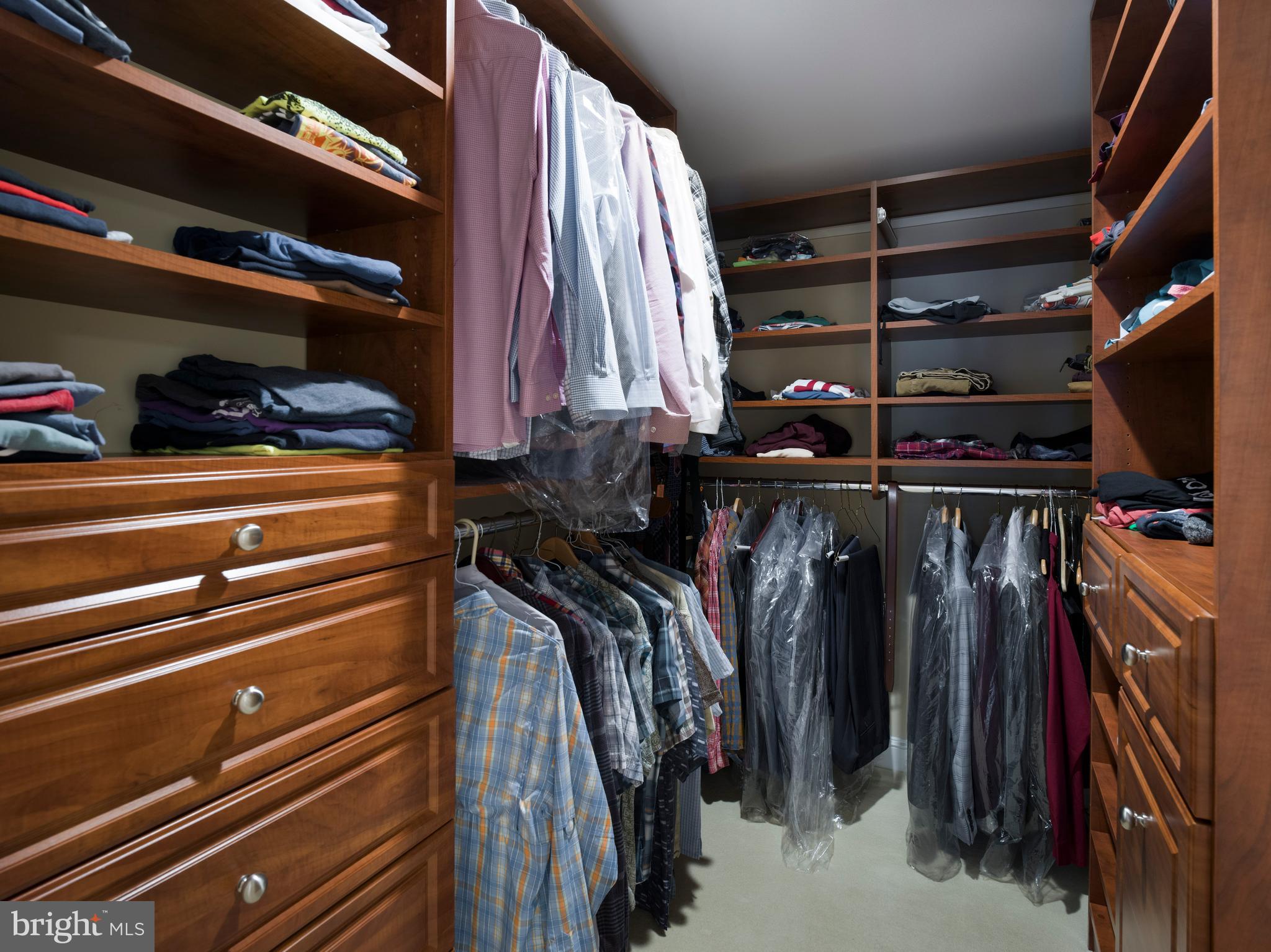 WYNNEWOOD - Residential