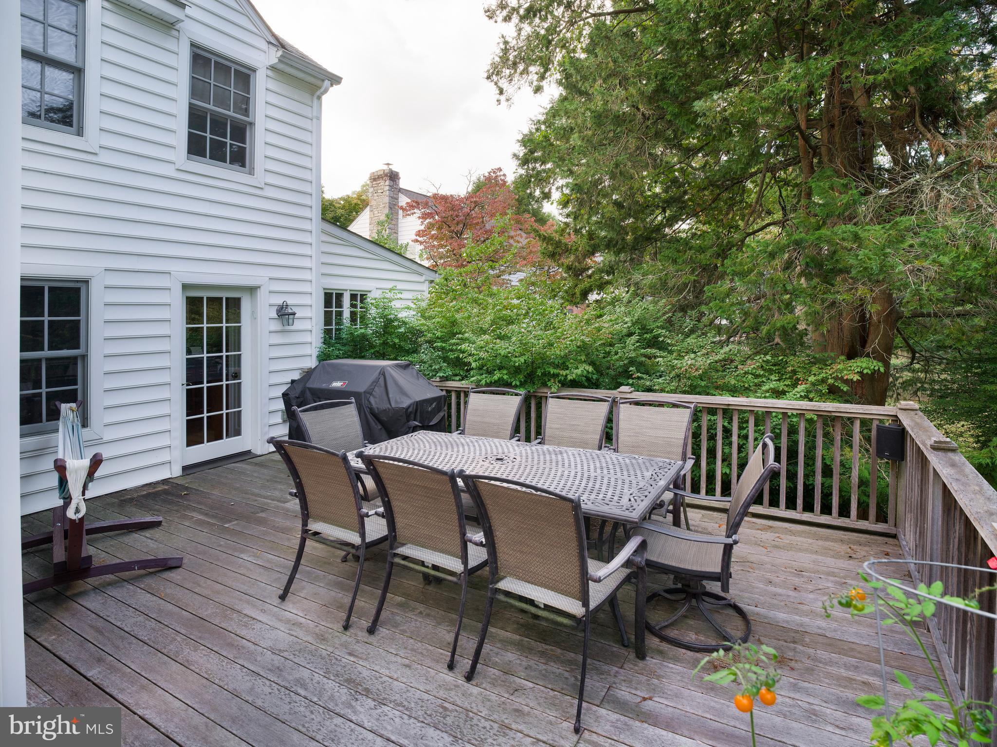 WYNNEWOOD - Residential