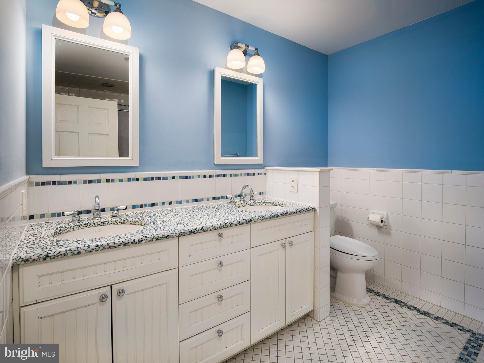 WYNNEWOOD - Residential