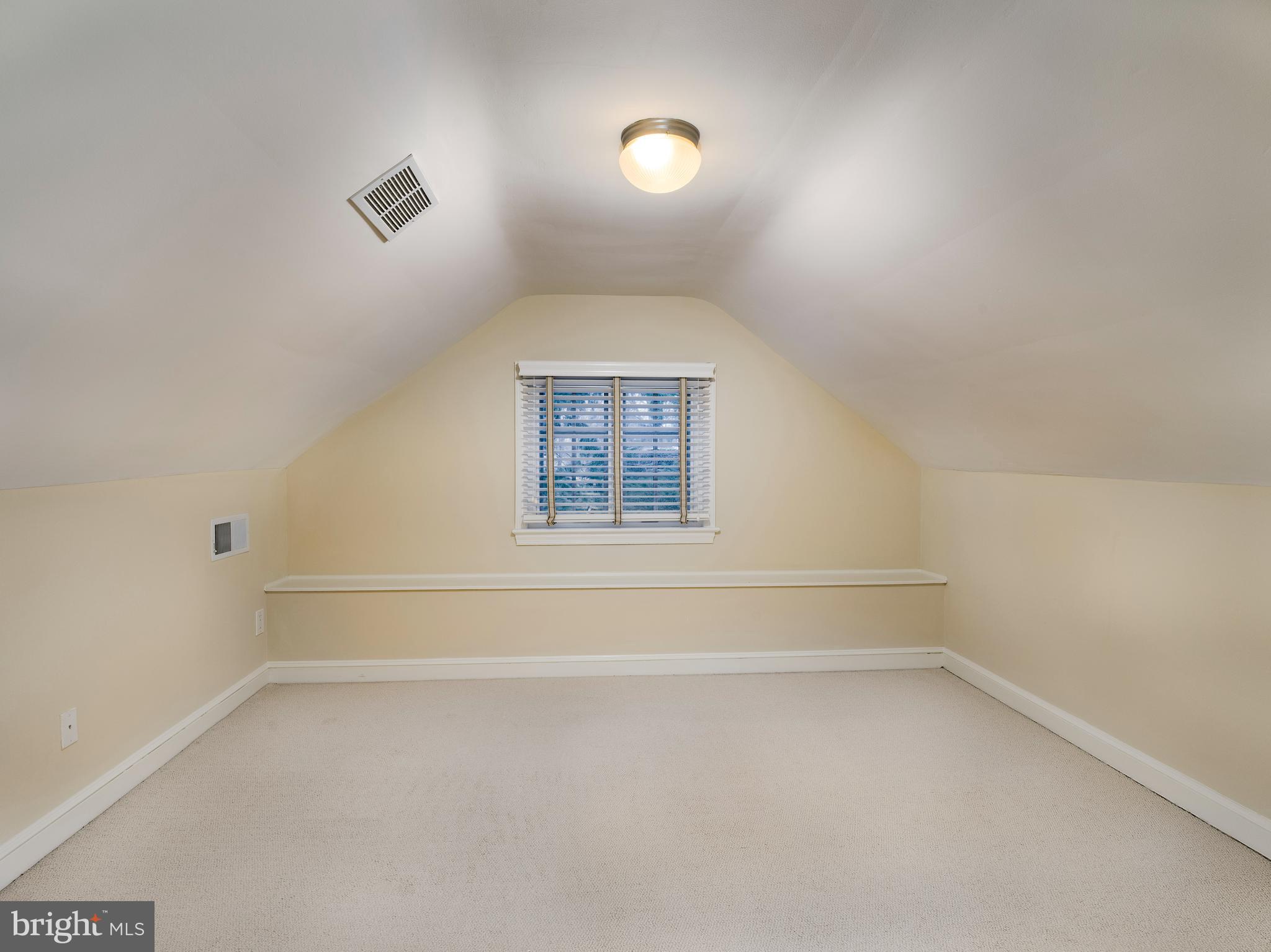 WYNNEWOOD - Residential