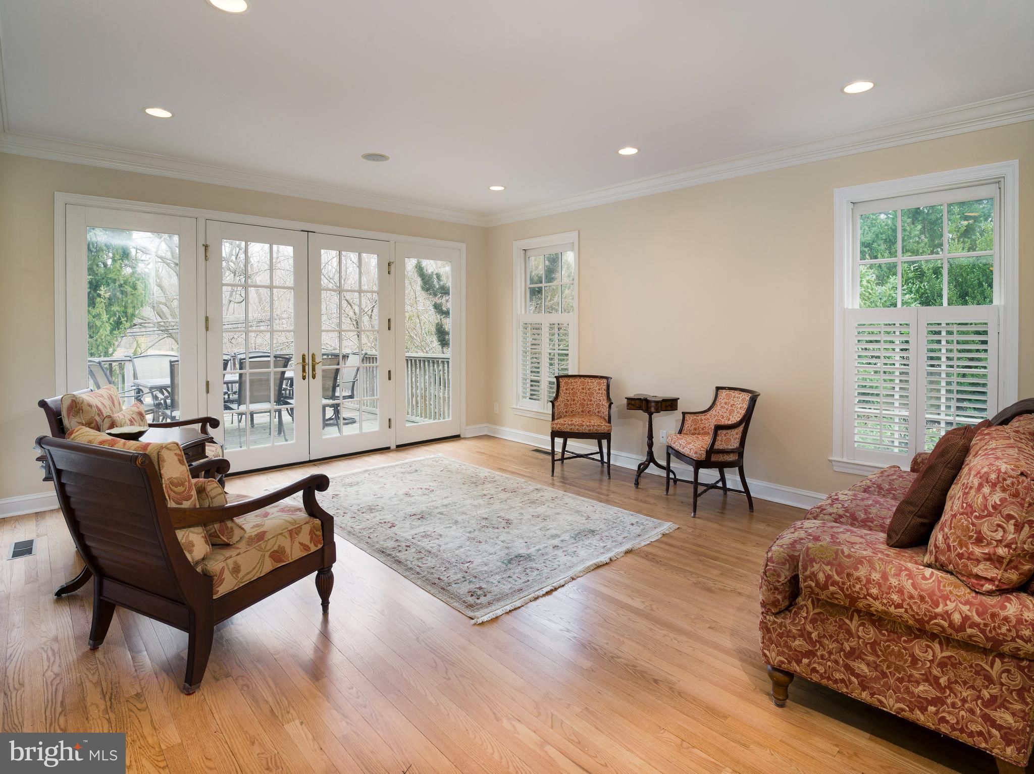 WYNNEWOOD - Residential