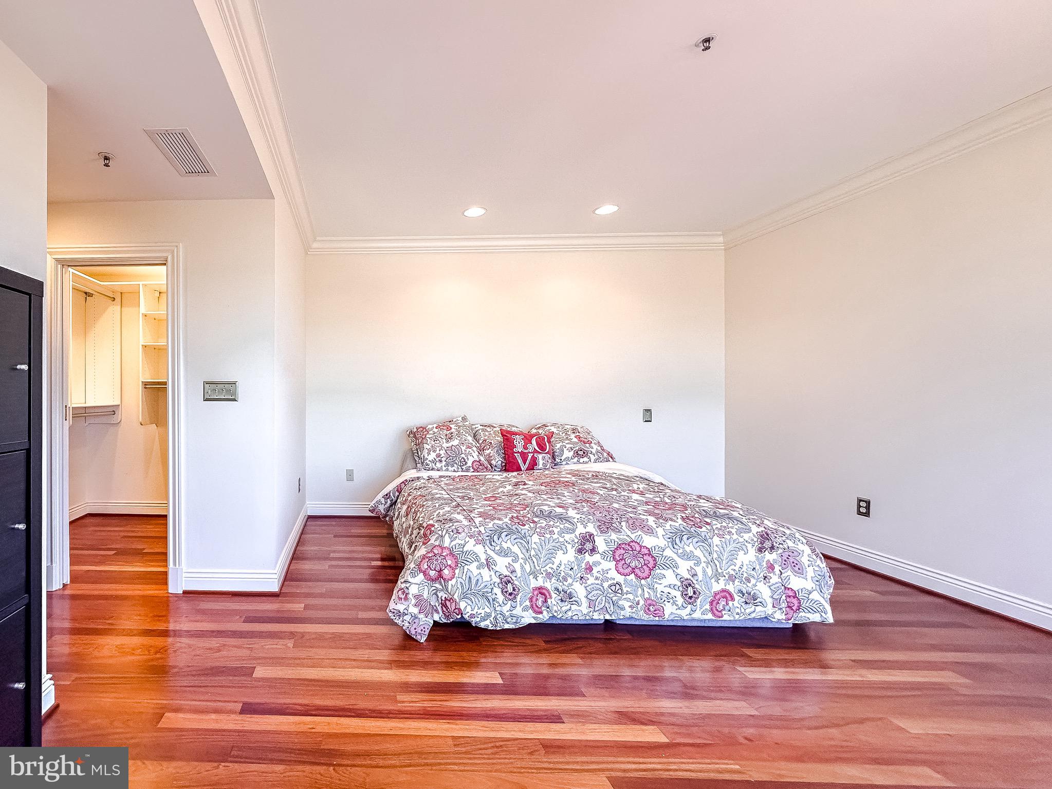 INNER HARBOR - Residential