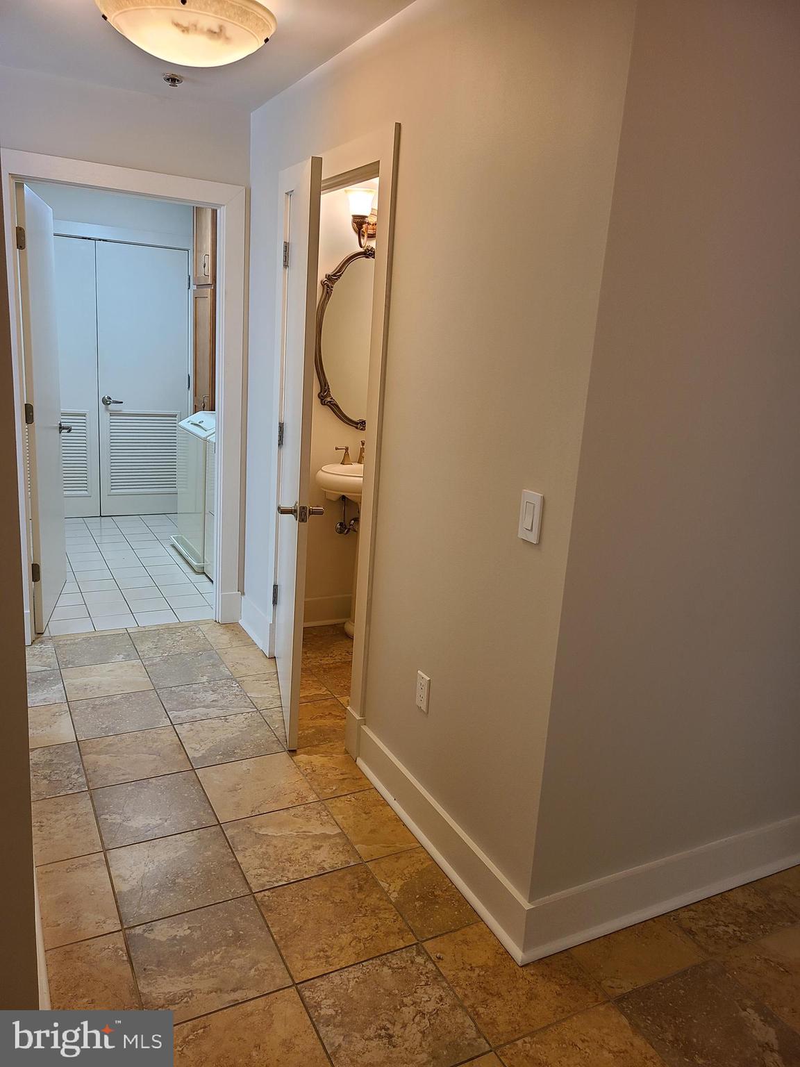 HARBOR EAST - Residential