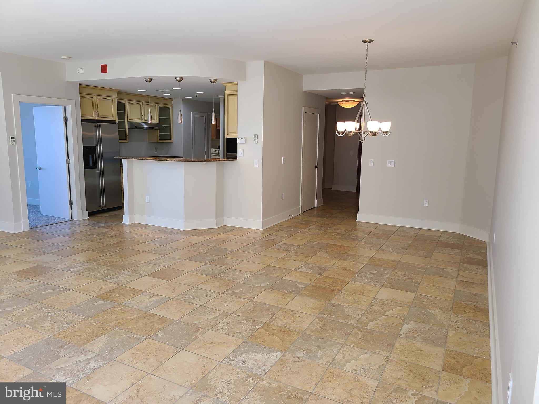 HARBOR EAST - Residential