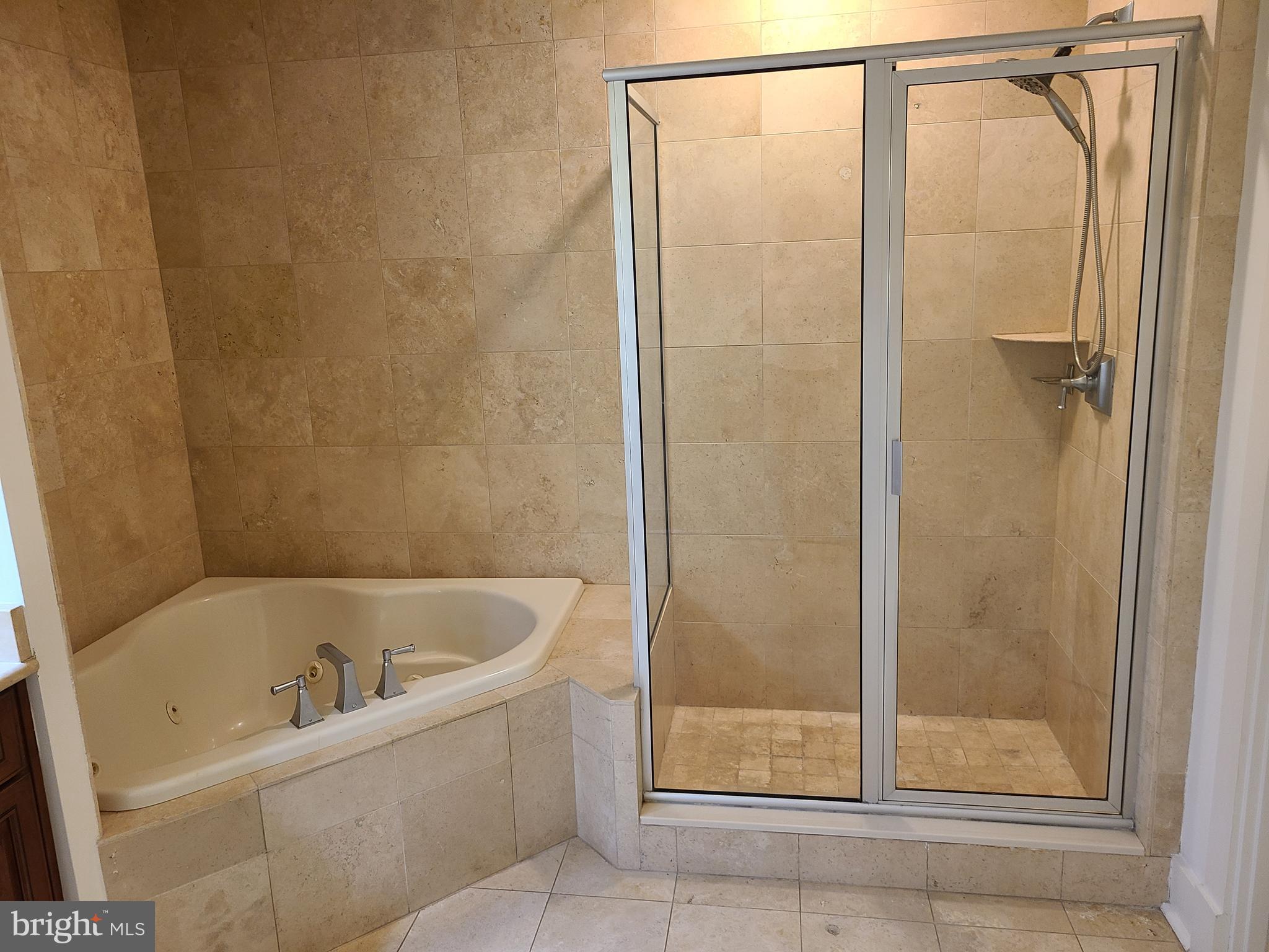 HARBOR EAST - Residential