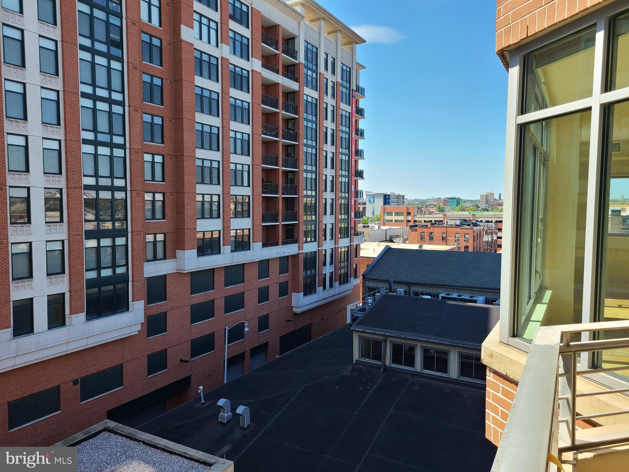 HARBOR EAST - Residential