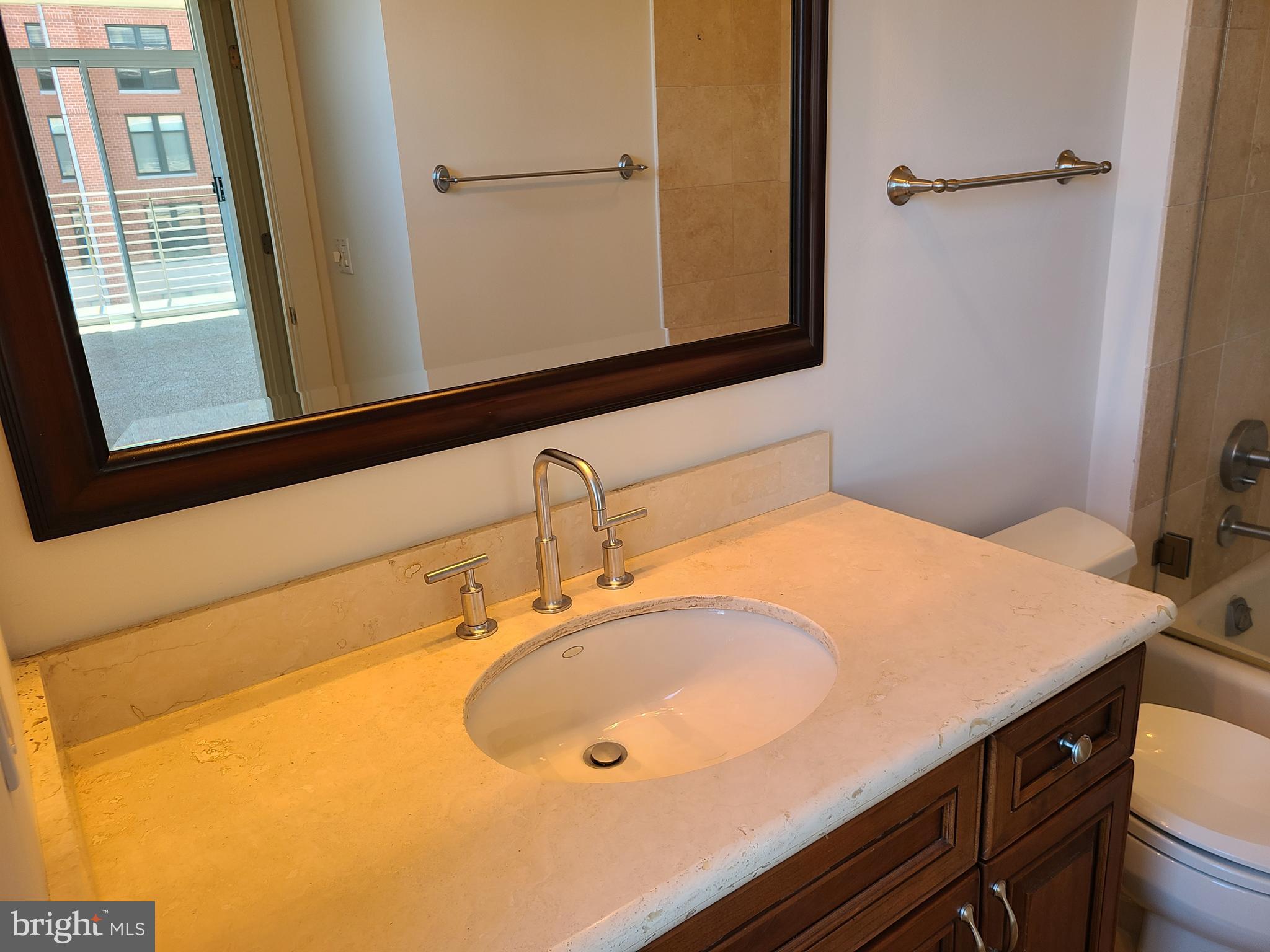 HARBOR EAST - Residential