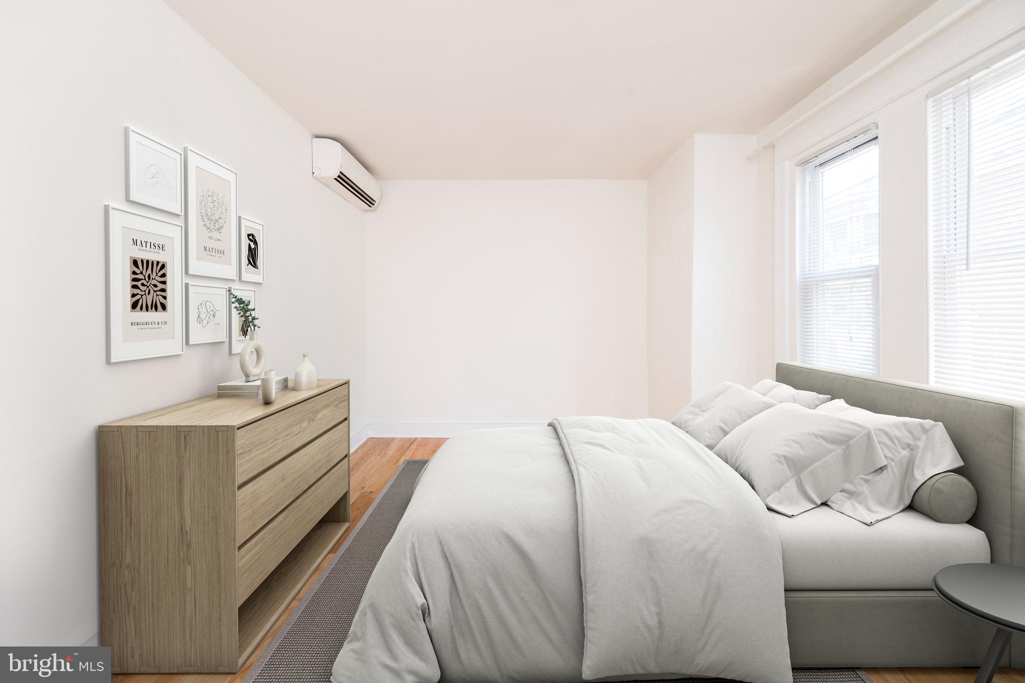 QUEEN VILLAGE - Residential Income