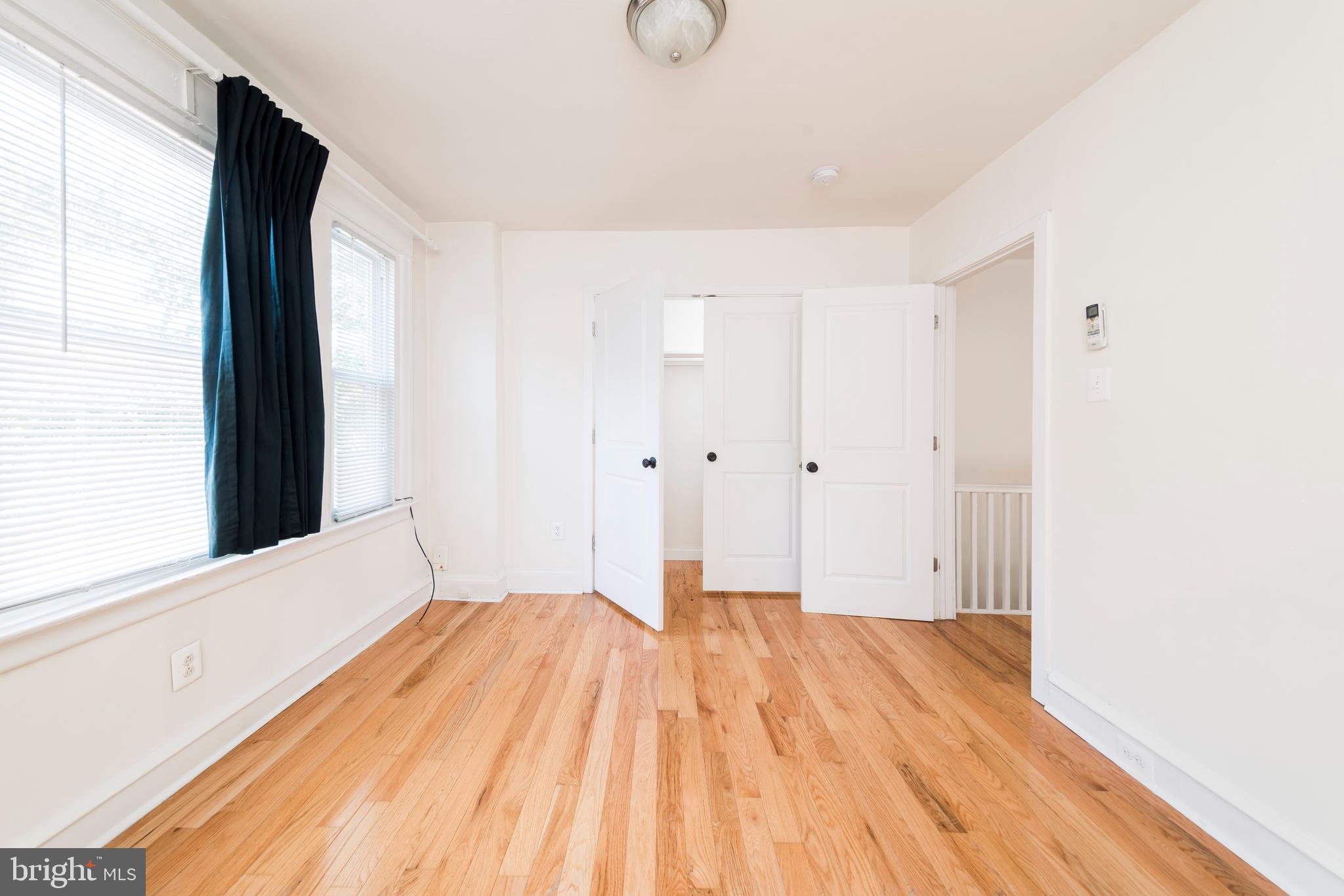 QUEEN VILLAGE - Residential Income