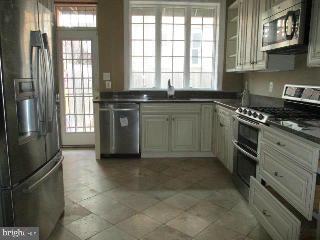 PATTERSON PARK - Residential