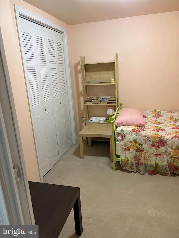 OLDE GREENWICH - Residential