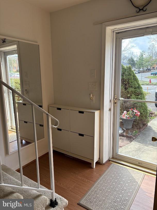 OLDE GREENWICH - Residential