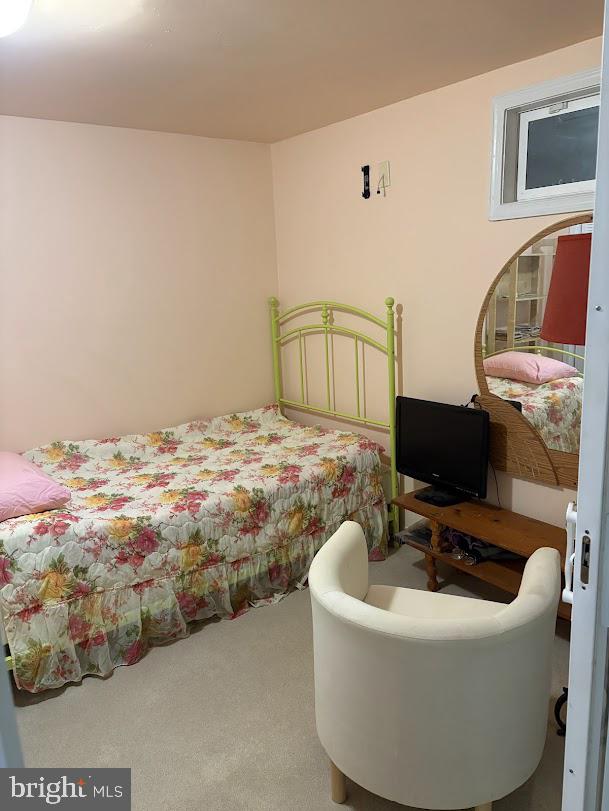 OLDE GREENWICH - Residential