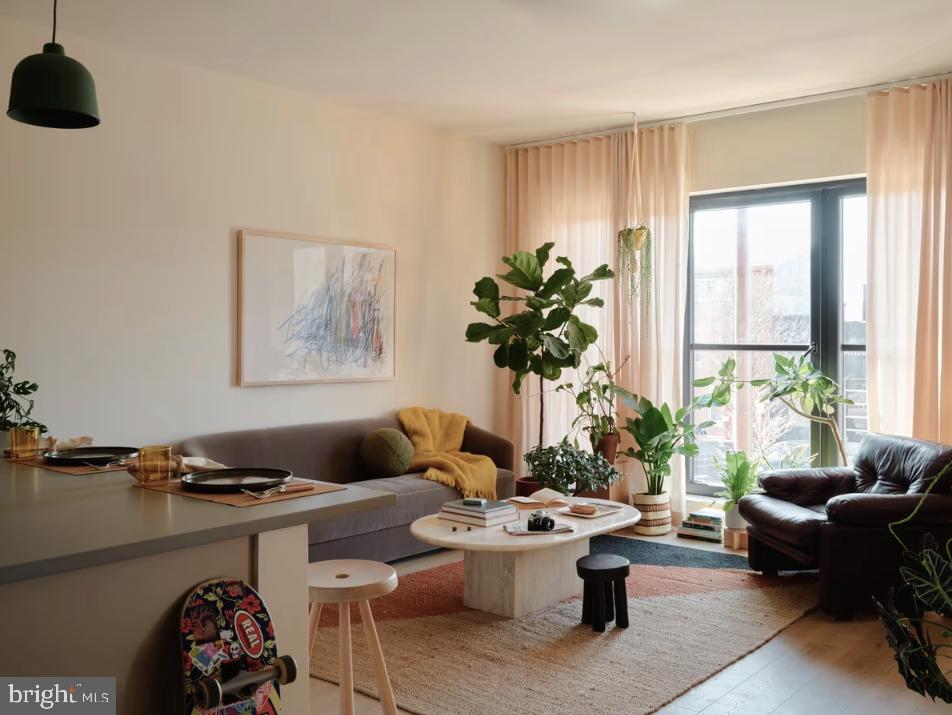 SOUTH KENSINGTON - Residential Lease