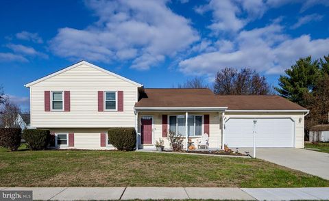 56 HONEYSUCKLE DRIVE MECHANICSBURG PA 17050