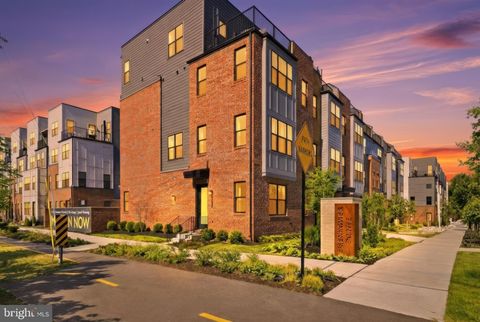 4901 EISENHOWER AVENUE ALEXANDRIA VA 22304