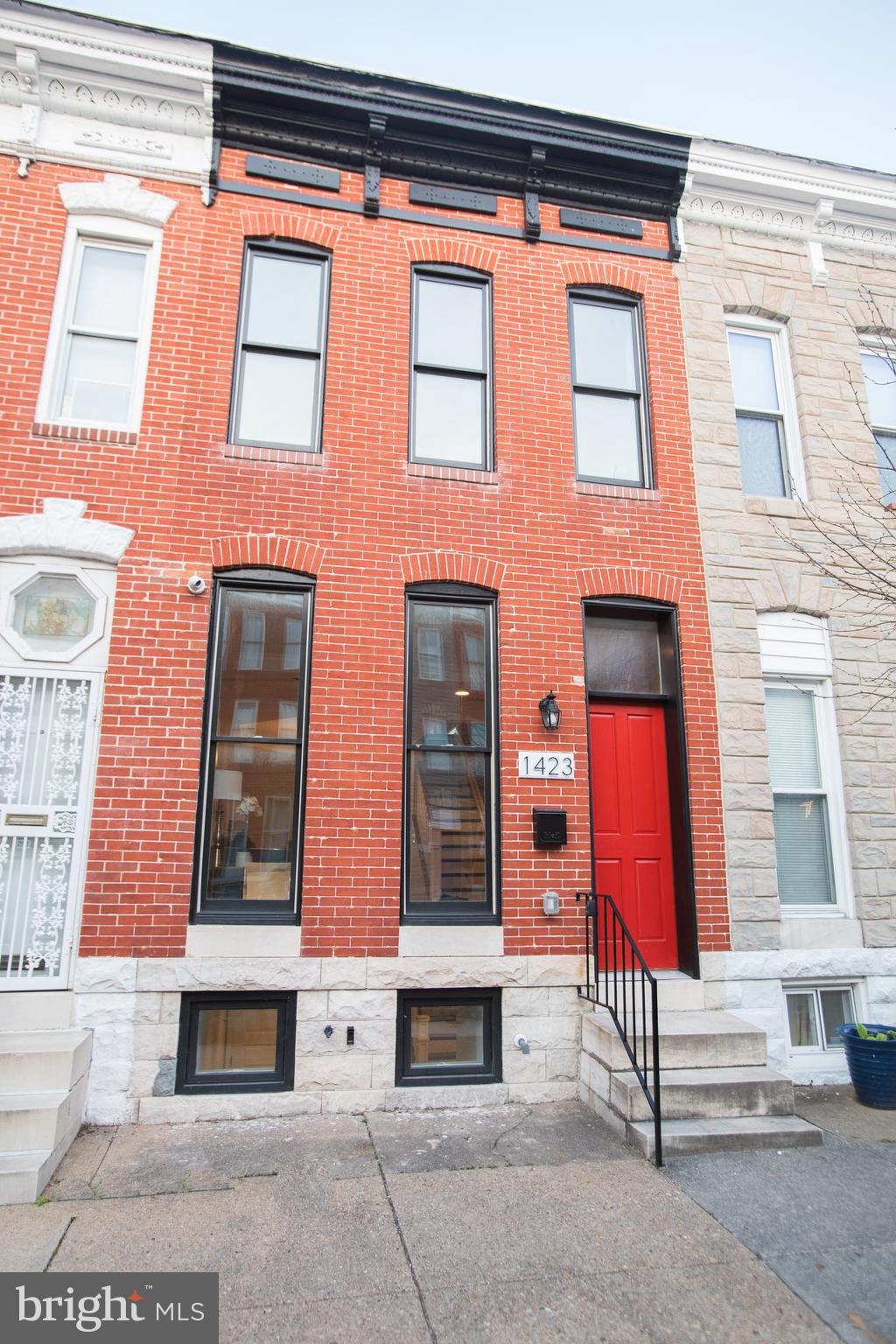 BROADWAY EAST - Residential