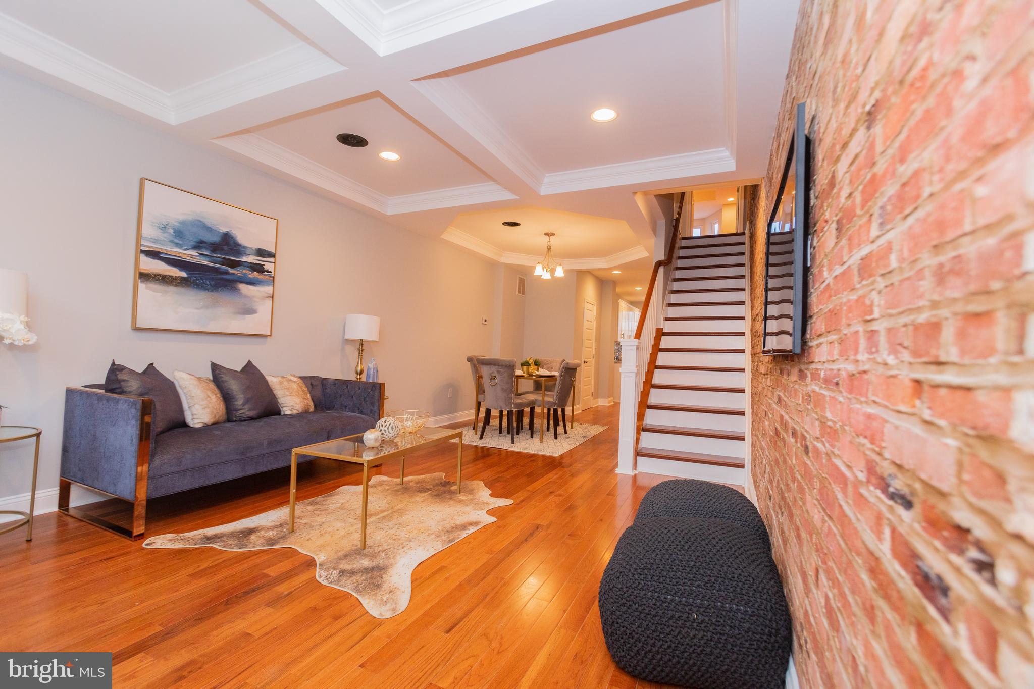 BROADWAY EAST - Residential