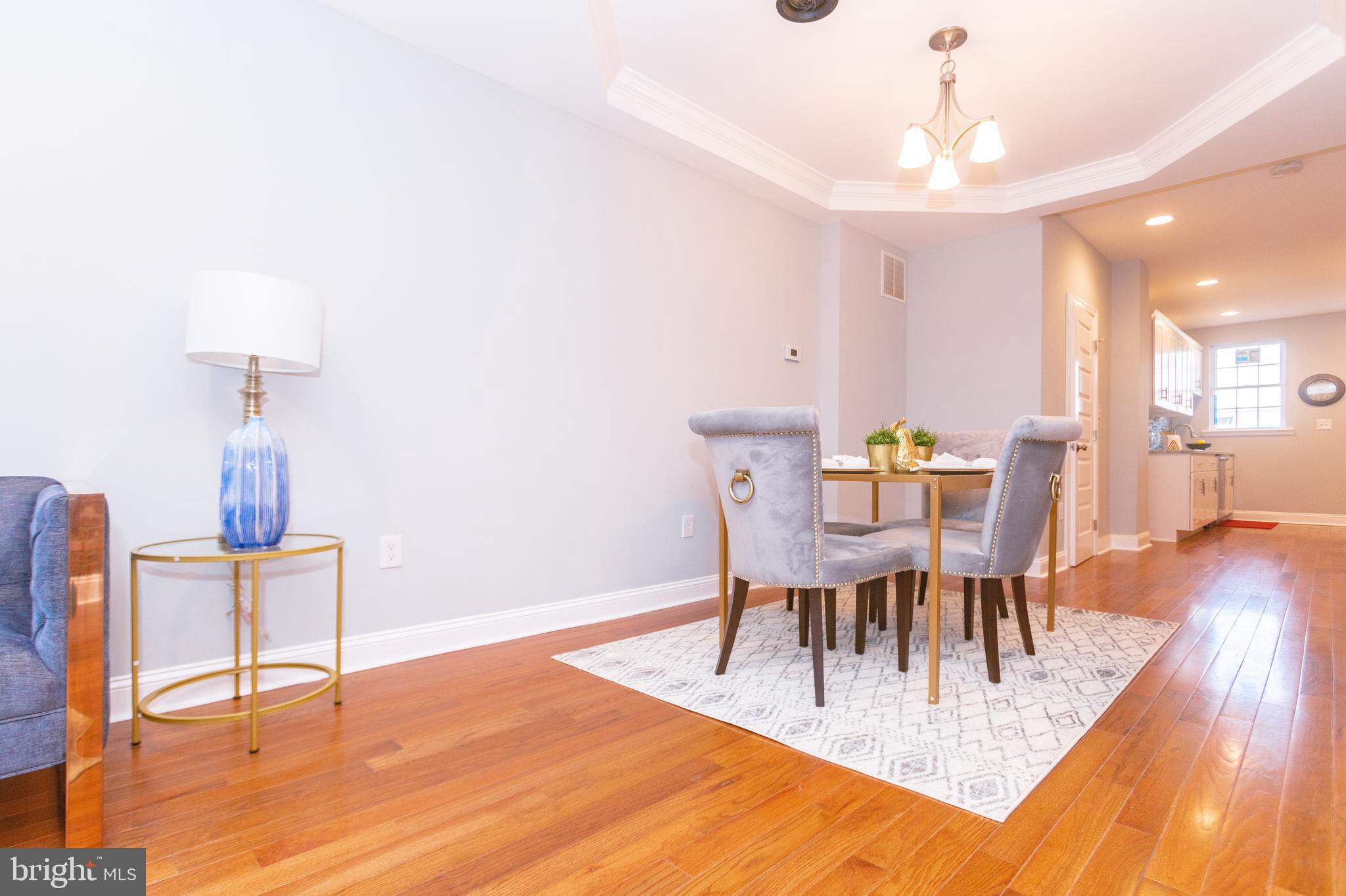 BROADWAY EAST - Residential