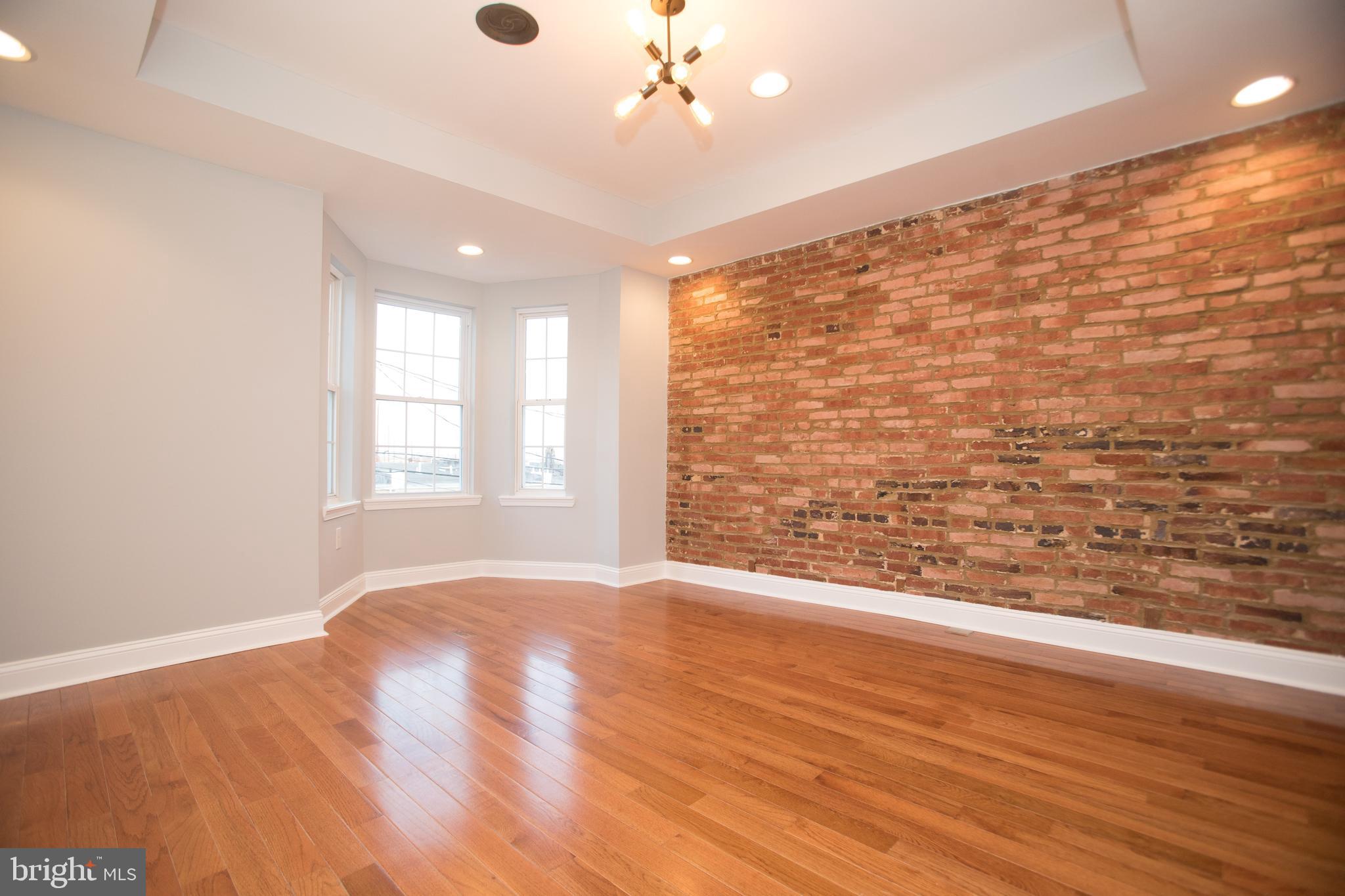 BROADWAY EAST - Residential