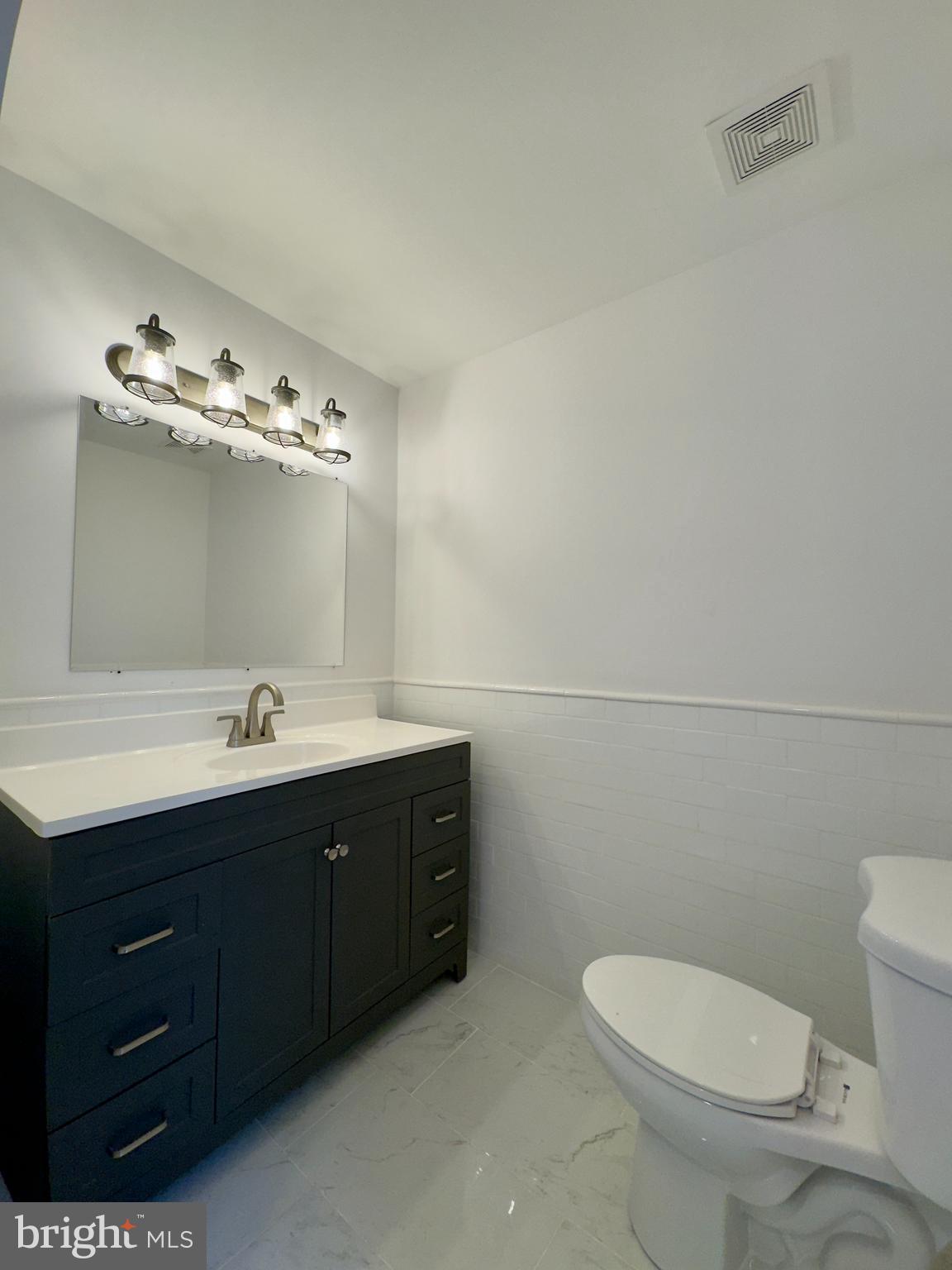 DOWNTOWN - Residential Lease