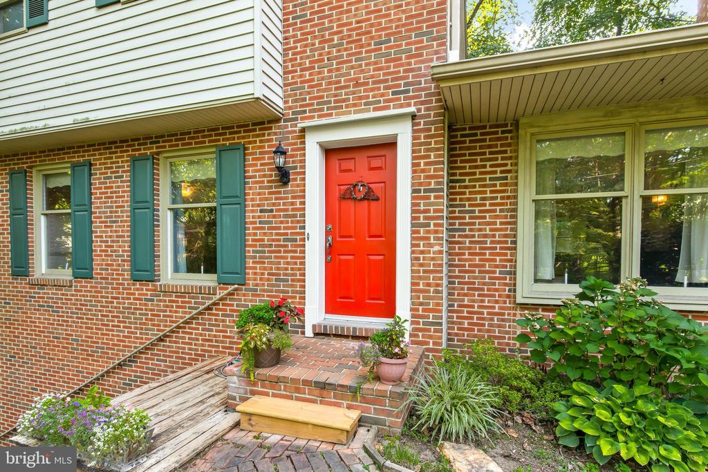 Photo of 701 Corvair Road, Lancaster, PA 17601 (MLS # PALA2055826)