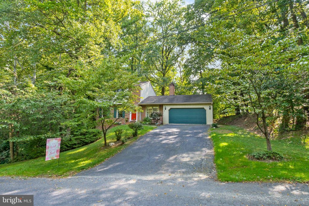 Photo of 701 Corvair Road, Lancaster, PA 17601 (MLS # PALA2055826)