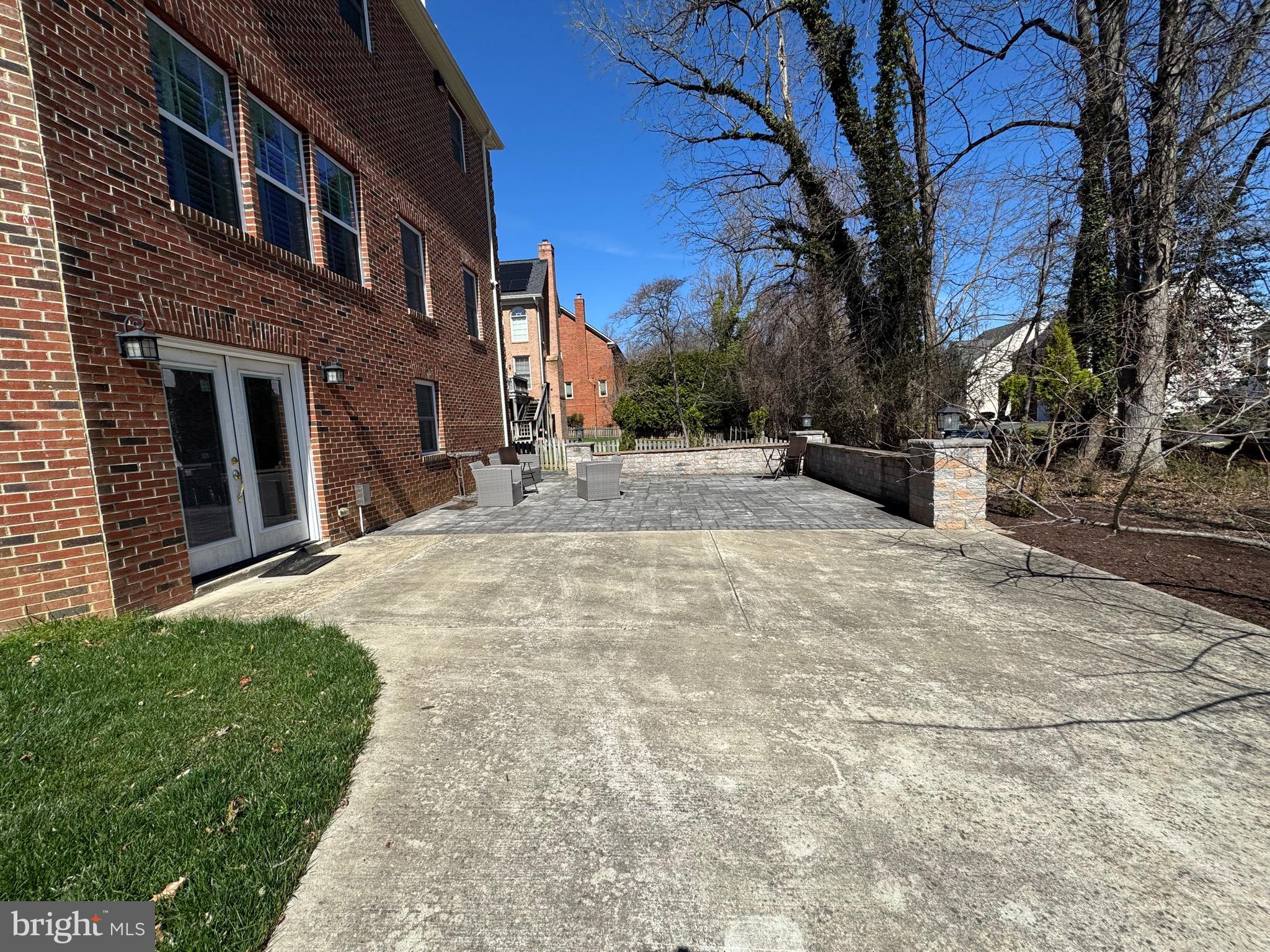 MERRIFIELD AT DUNN LORING STATION - Residential