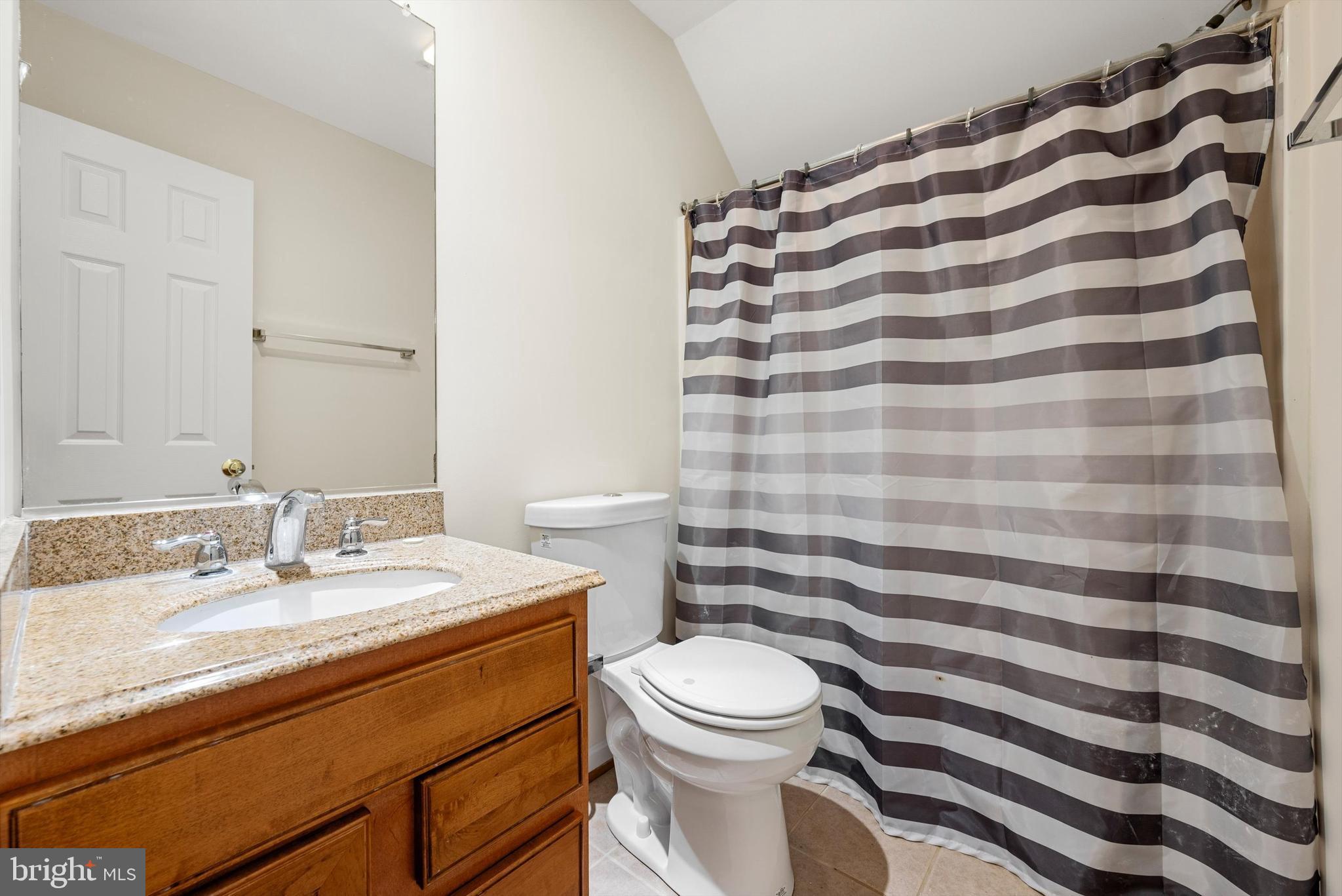 SHEN SHORES - Residential Lease