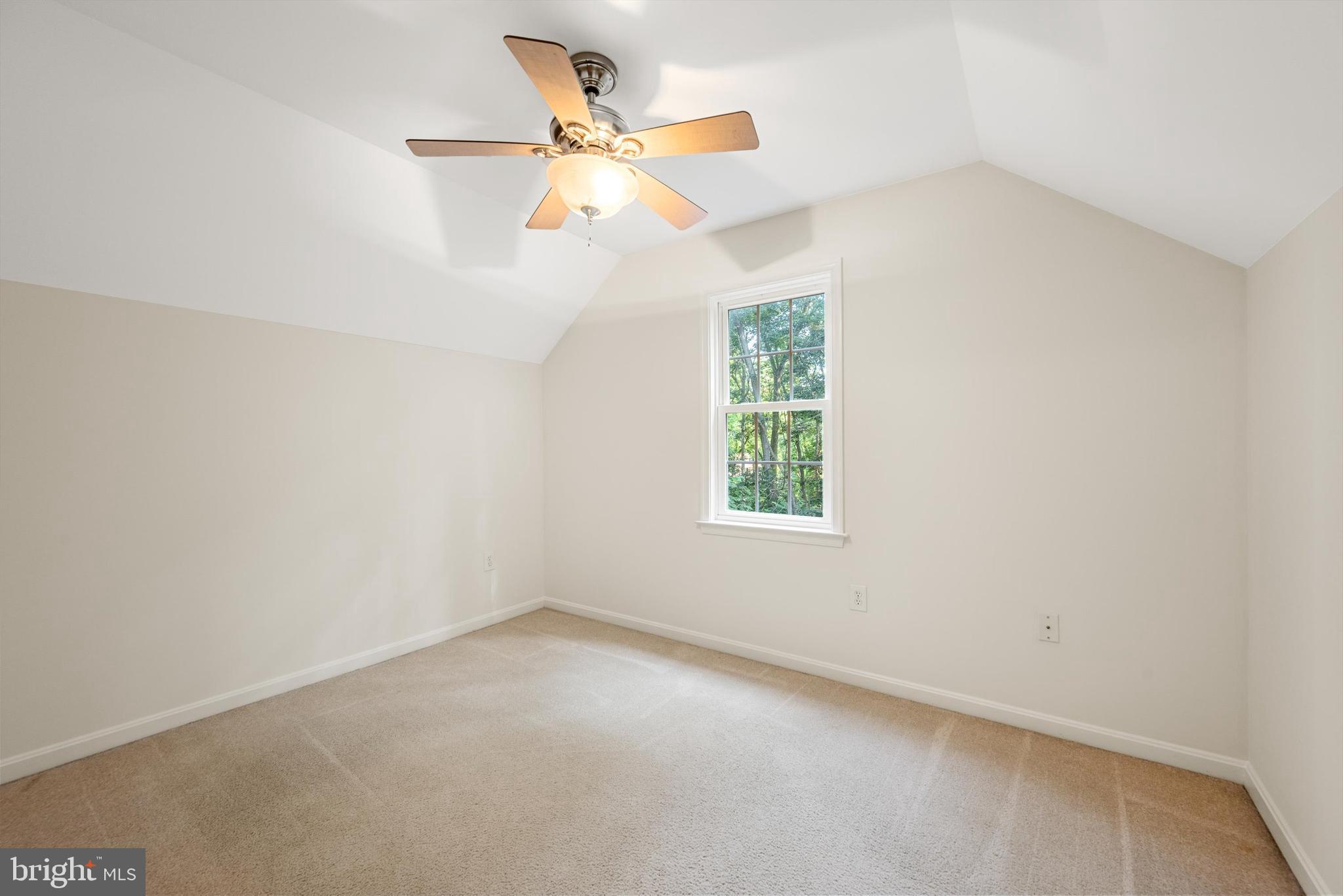 SHEN SHORES - Residential Lease