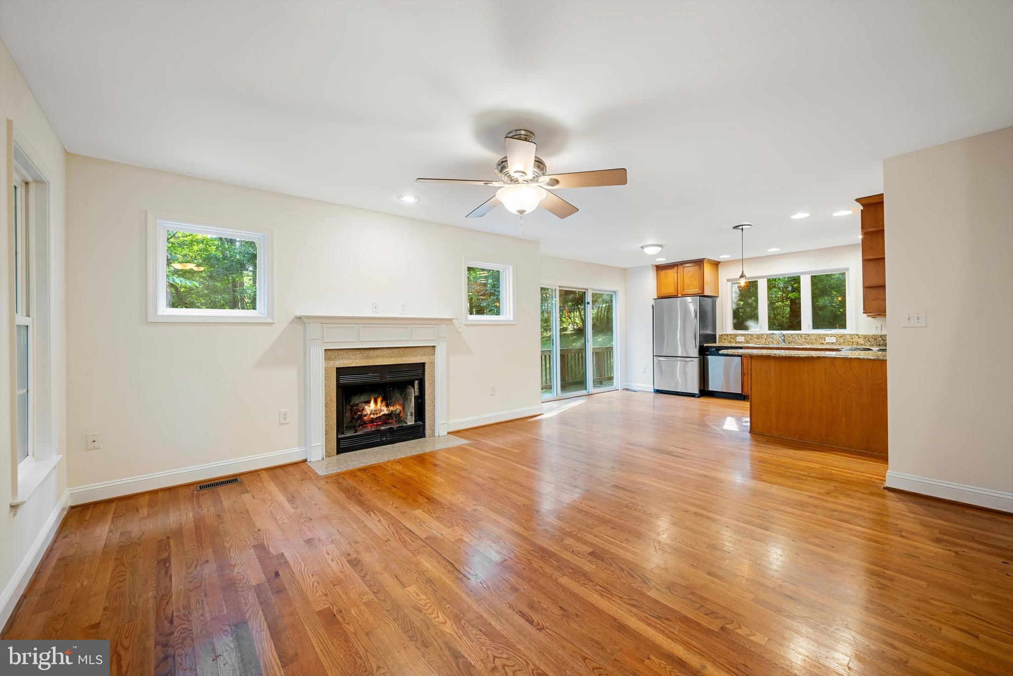 SHEN SHORES - Residential Lease