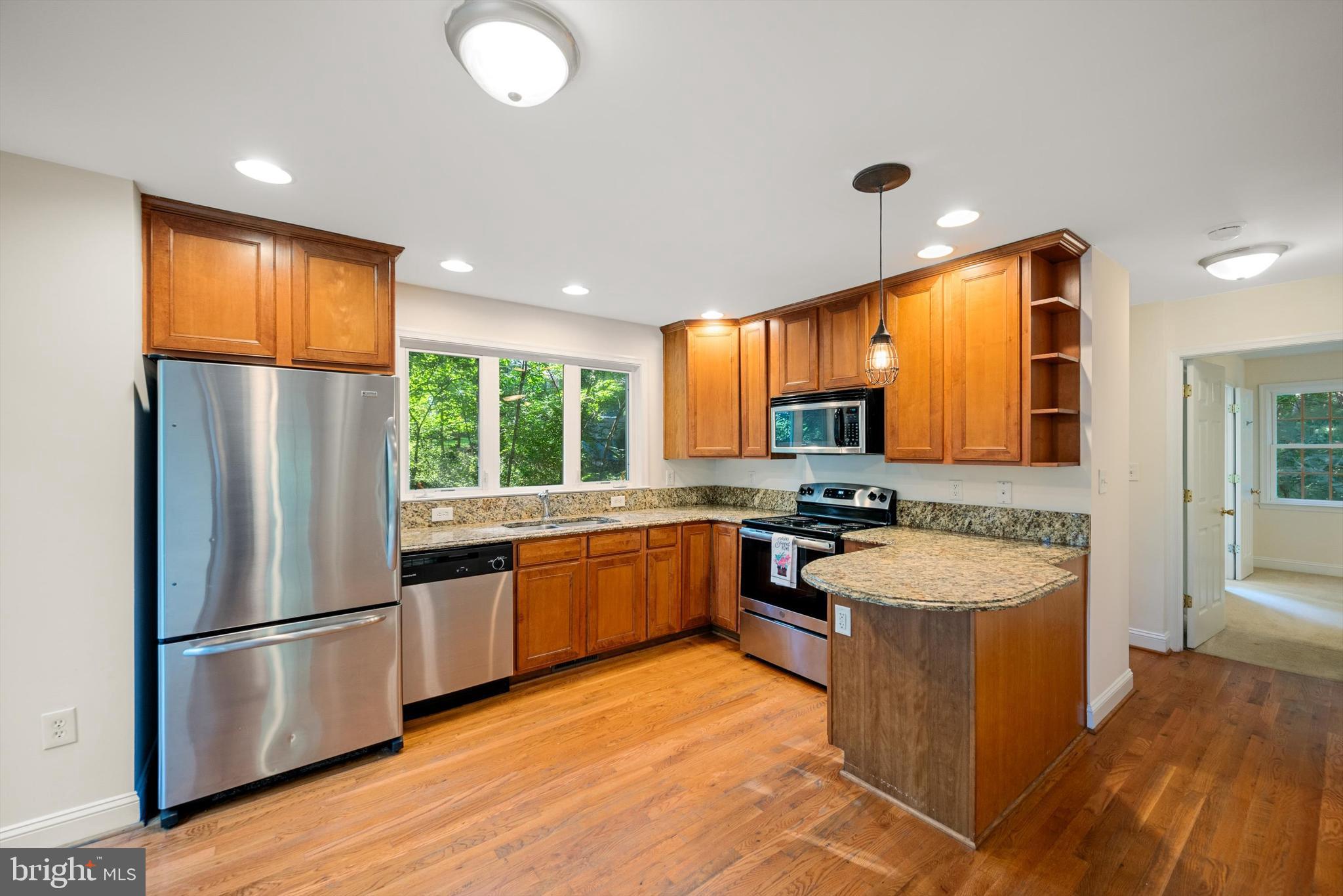 SHEN SHORES - Residential Lease