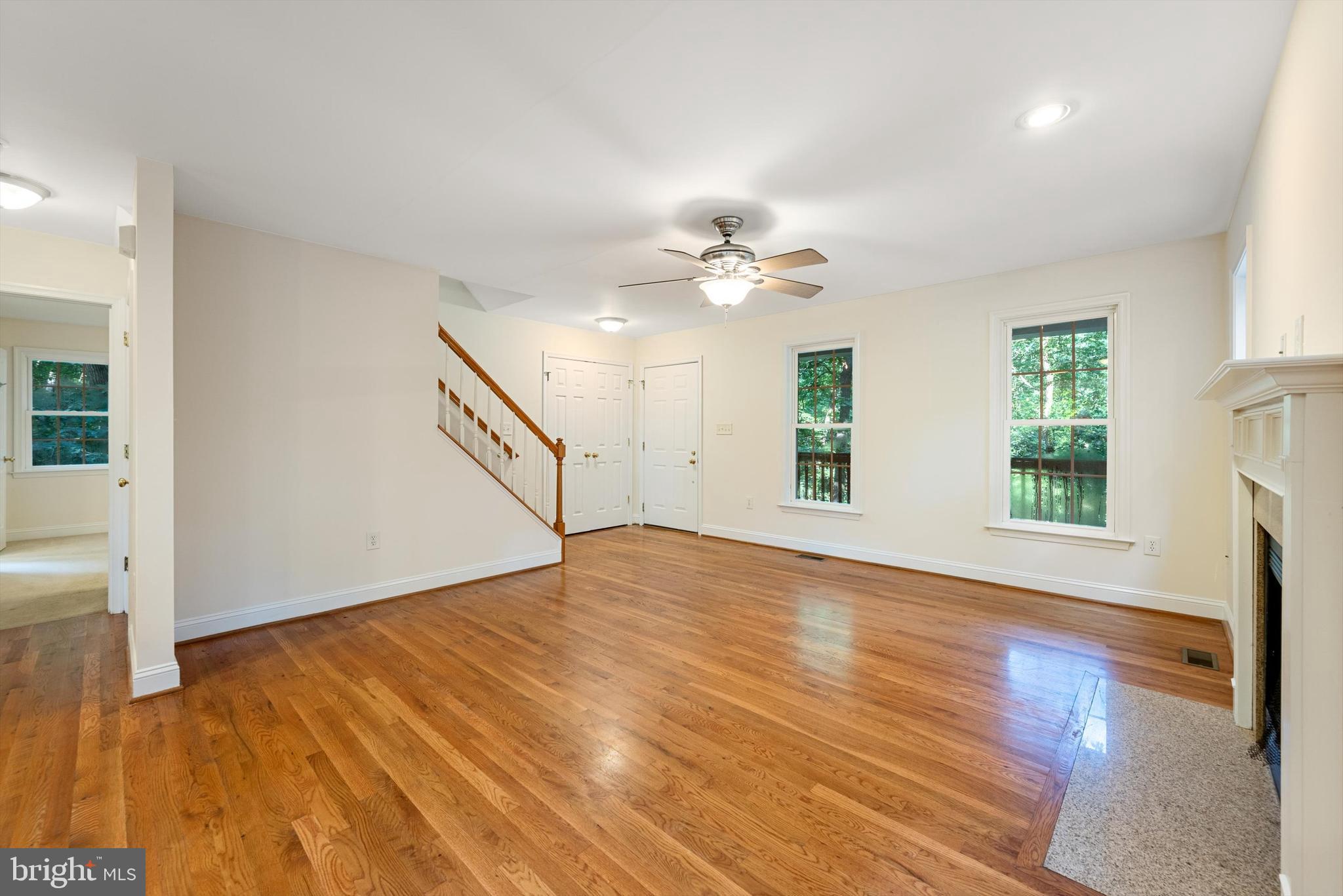 SHEN SHORES - Residential Lease