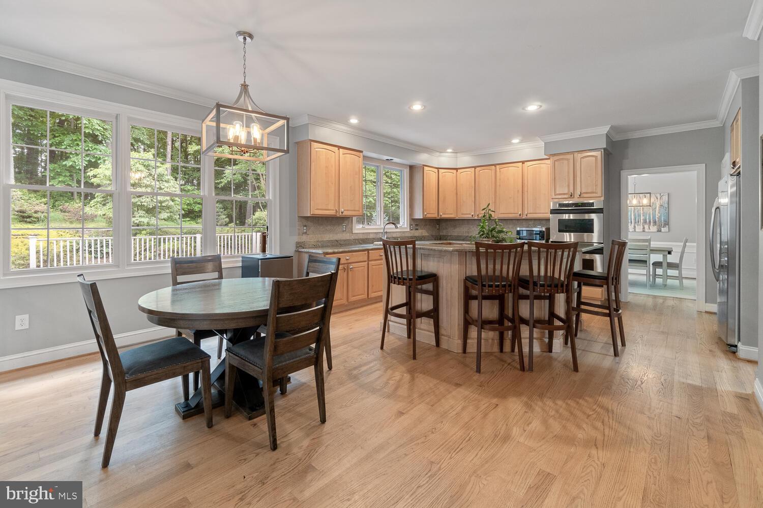 WINDSOR KNOLLS - Residential