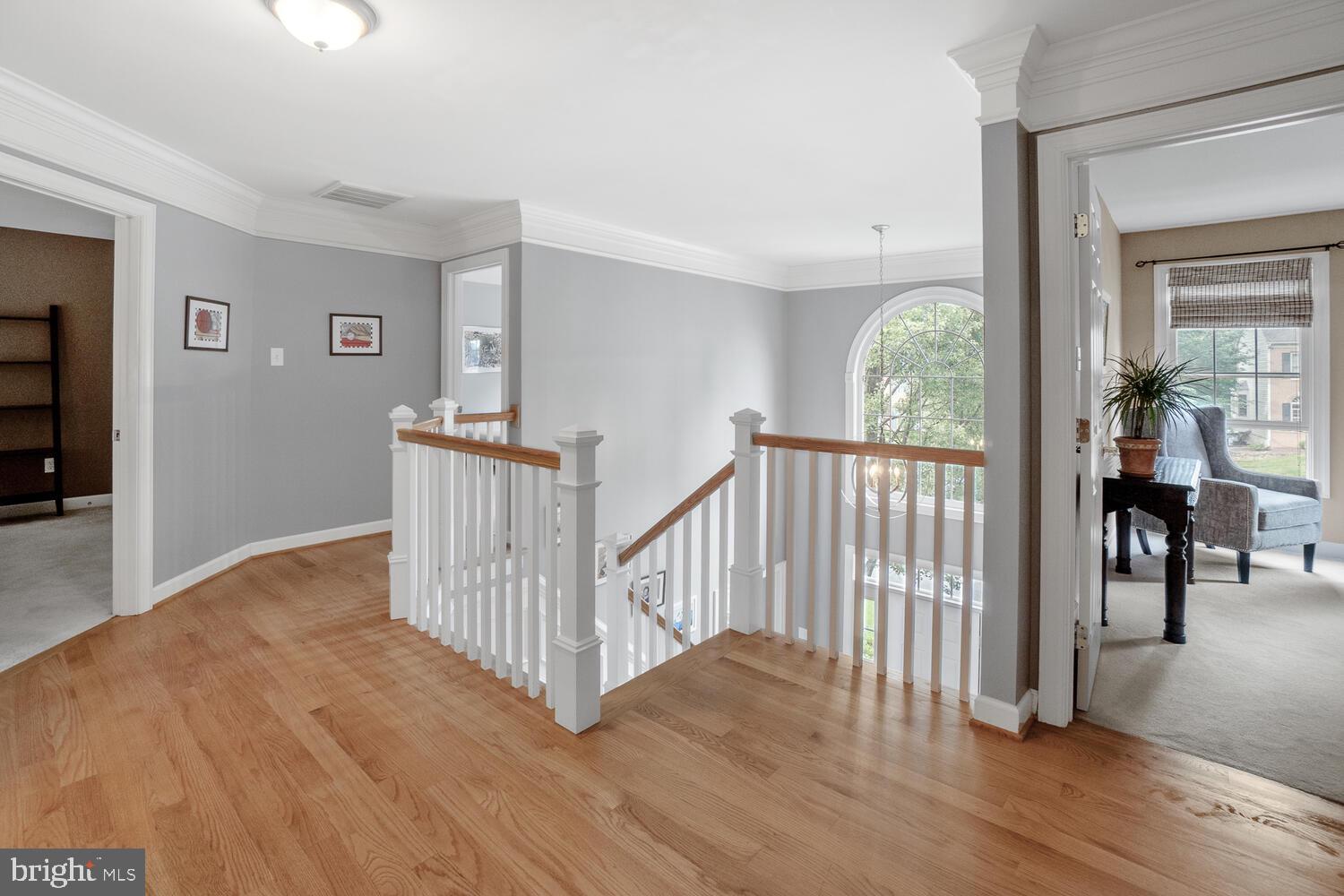 WINDSOR KNOLLS - Residential