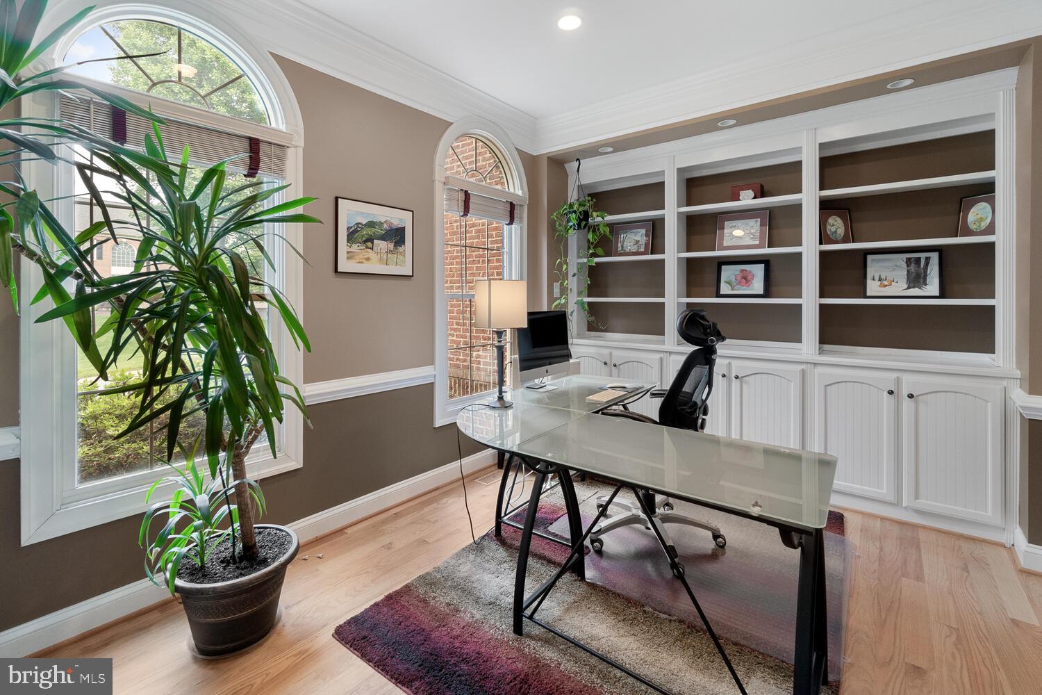 WINDSOR KNOLLS - Residential