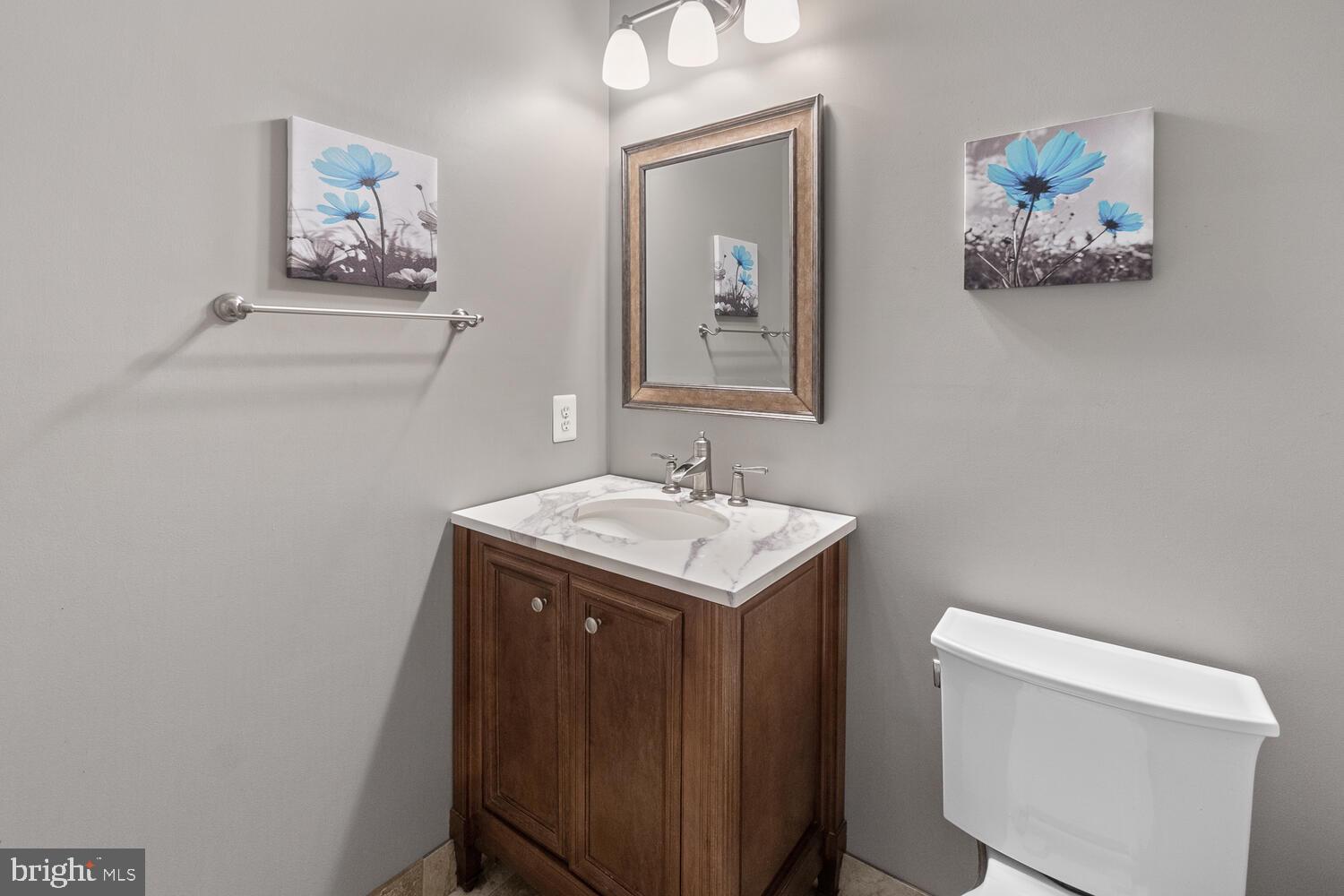 WINDSOR KNOLLS - Residential