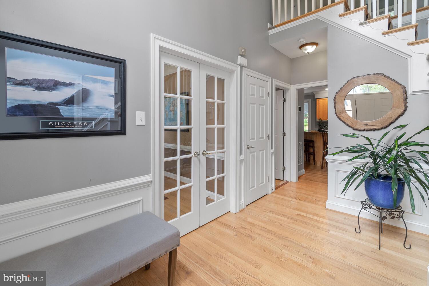 WINDSOR KNOLLS - Residential