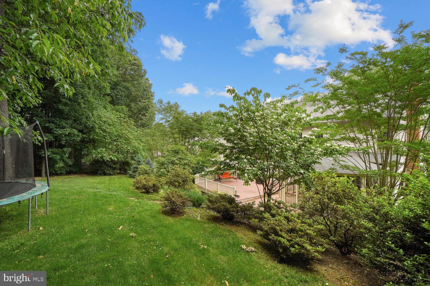 WINDSOR KNOLLS - Residential